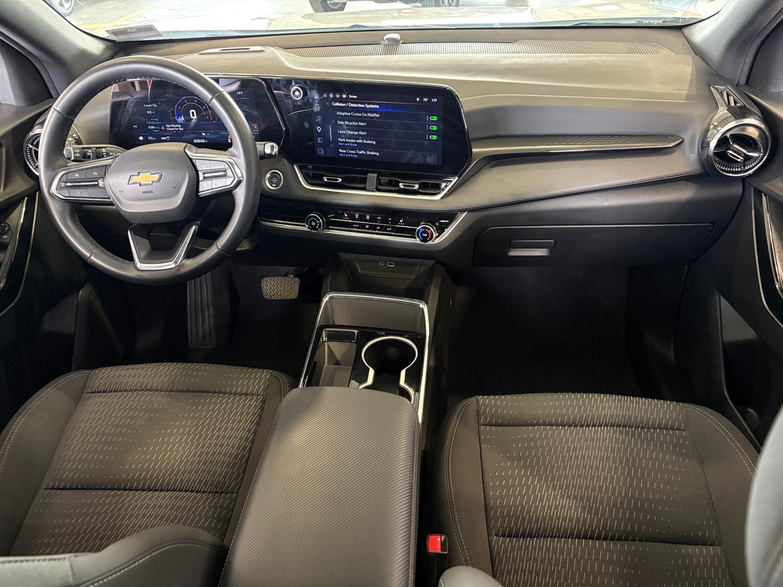 Thumbnail: 2025 Chevrolet Equinox - 3