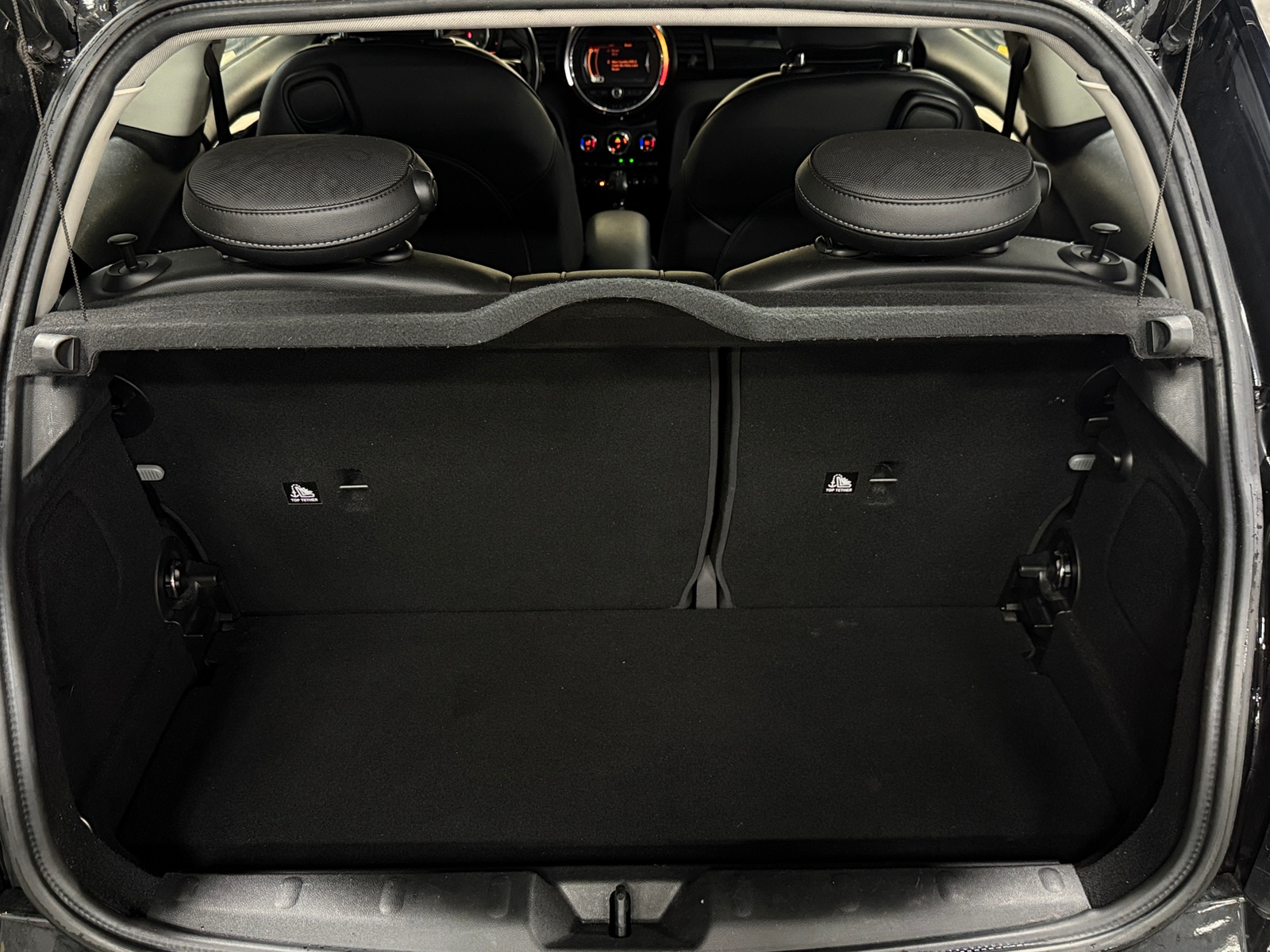 Thumbnail: 2016 MINI Cooper Hardtop - 6