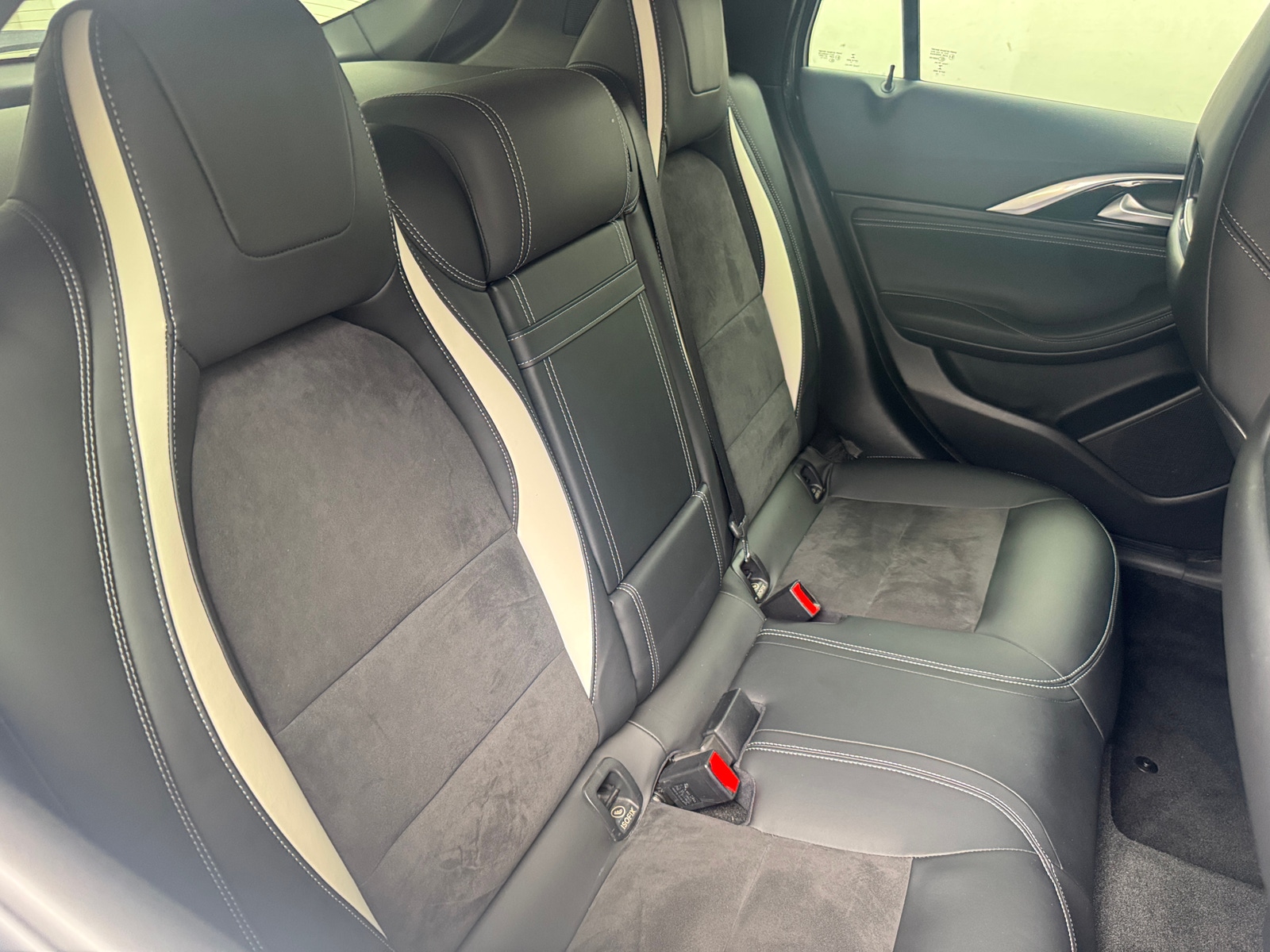 Thumbnail: 2018 INFINITI QX30 - 5