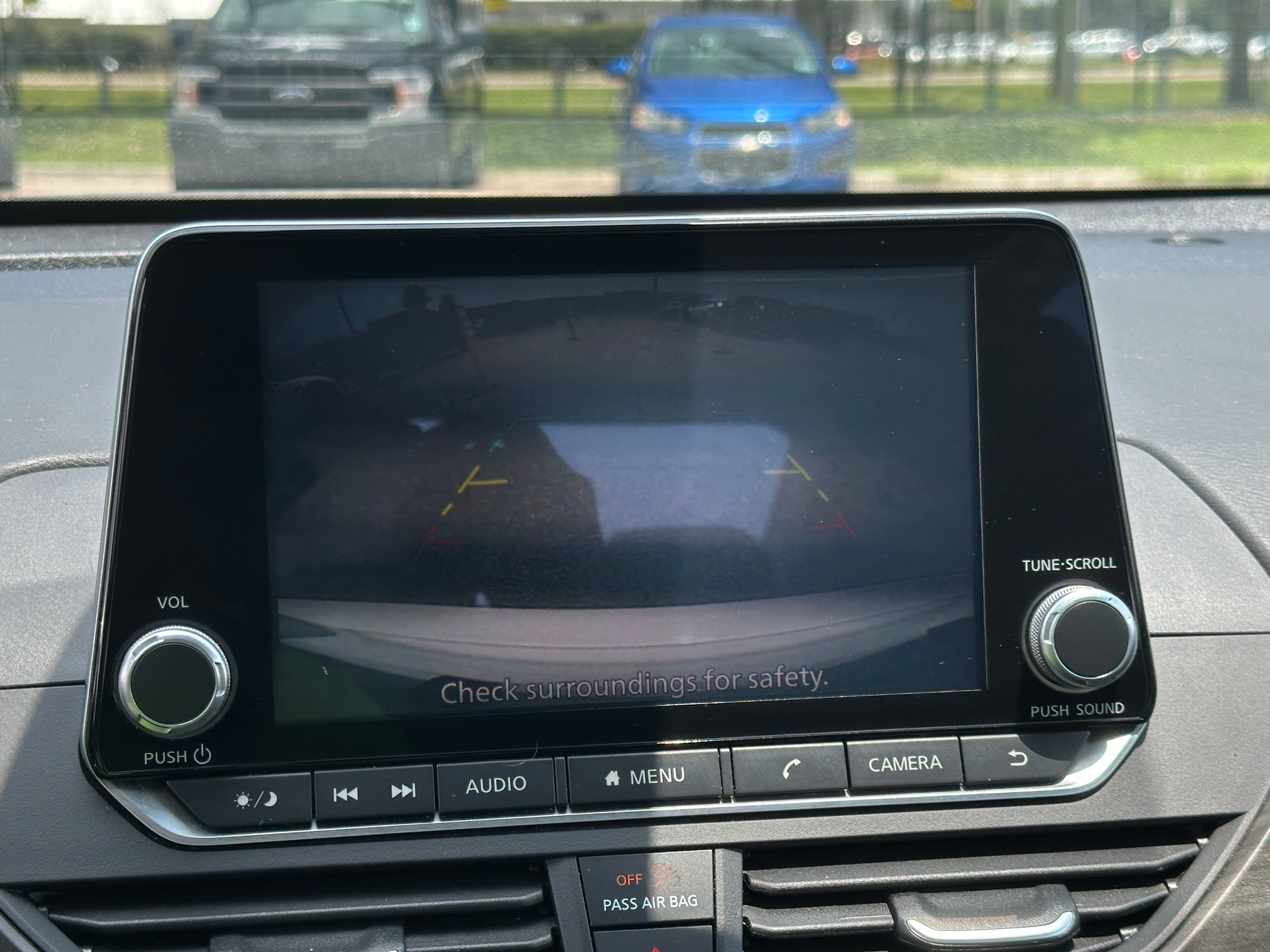 2025 Nissan Altima SV - Photo 15