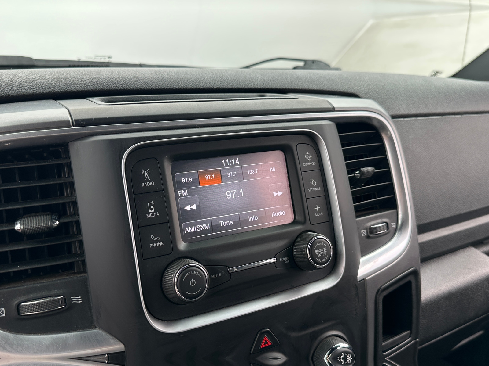 Thumbnail: 2024 RAM 1500 Classic - 4