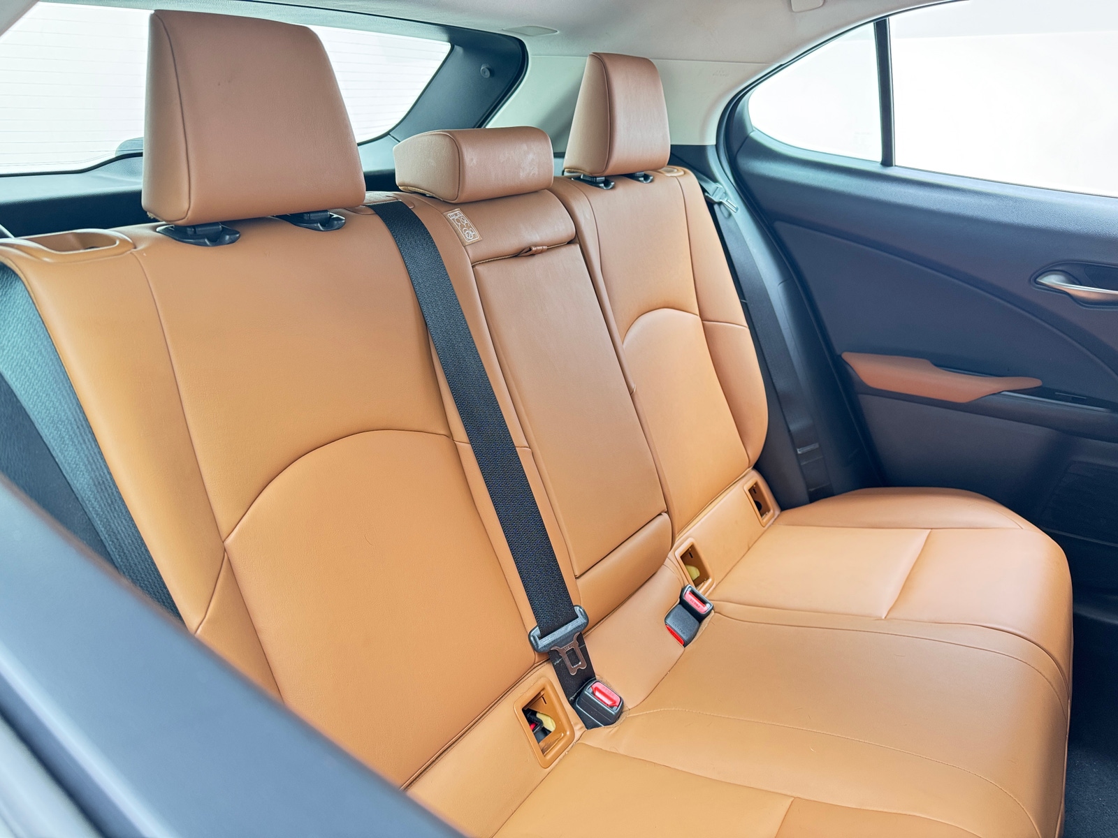 Thumbnail: 2020 Lexus UX - 5