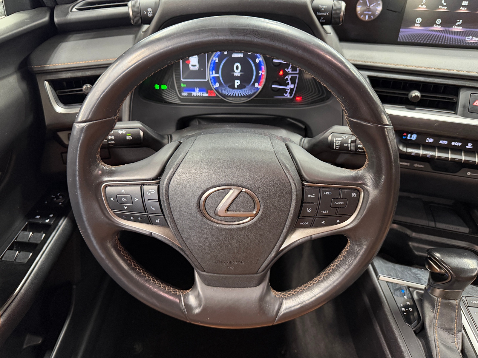 Thumbnail: 2020 Lexus UX - 4