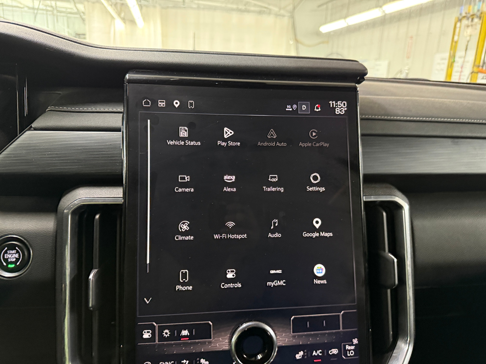 Thumbnail: 2025 GMC Acadia - 4