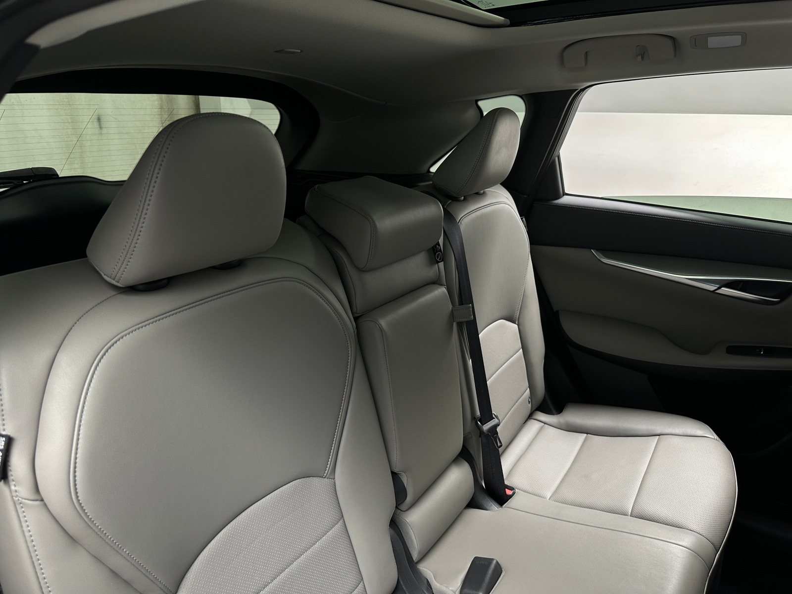 Thumbnail: 2023 INFINITI QX50 - 5