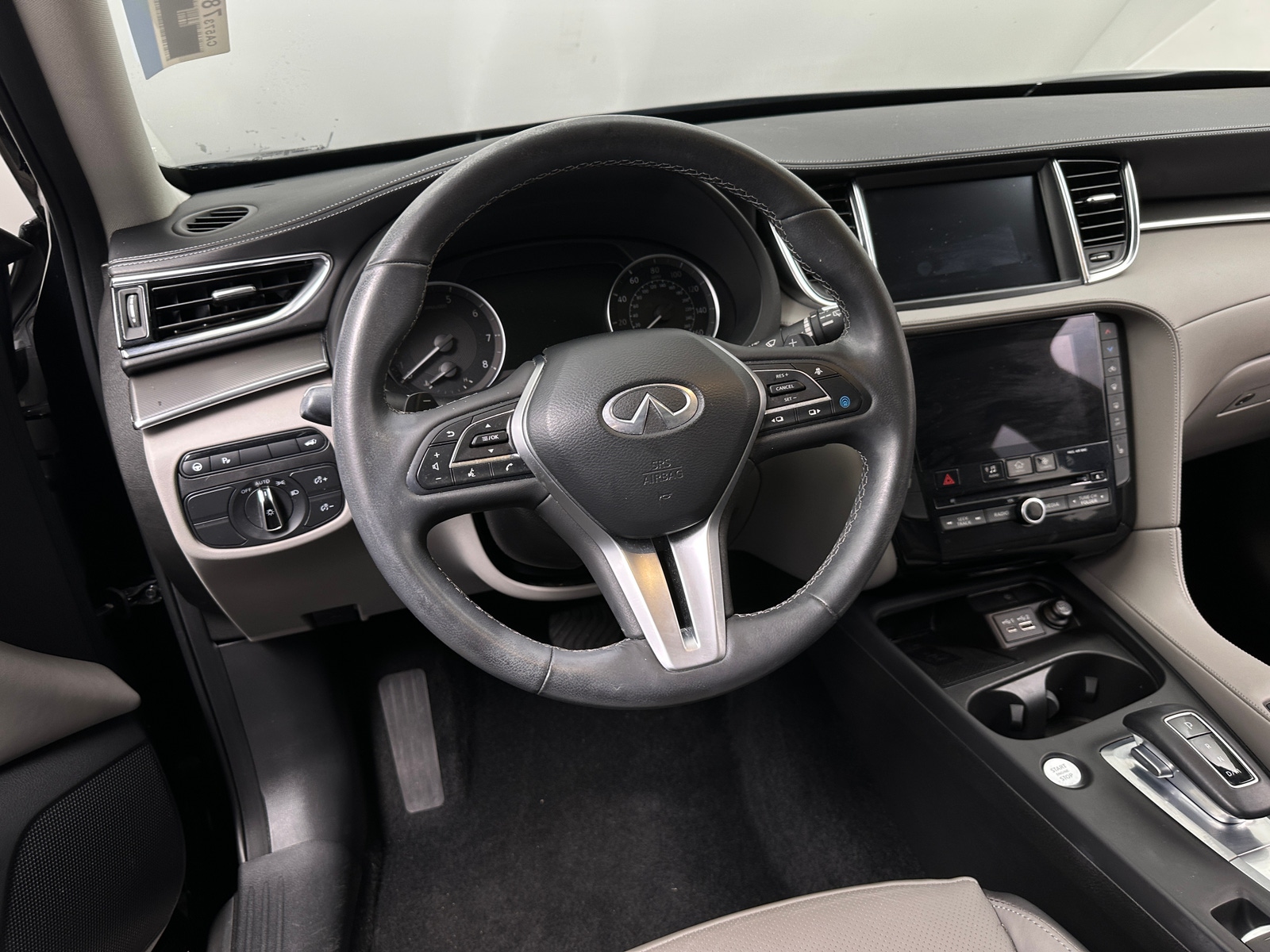 Thumbnail: 2023 INFINITI QX50 - 4