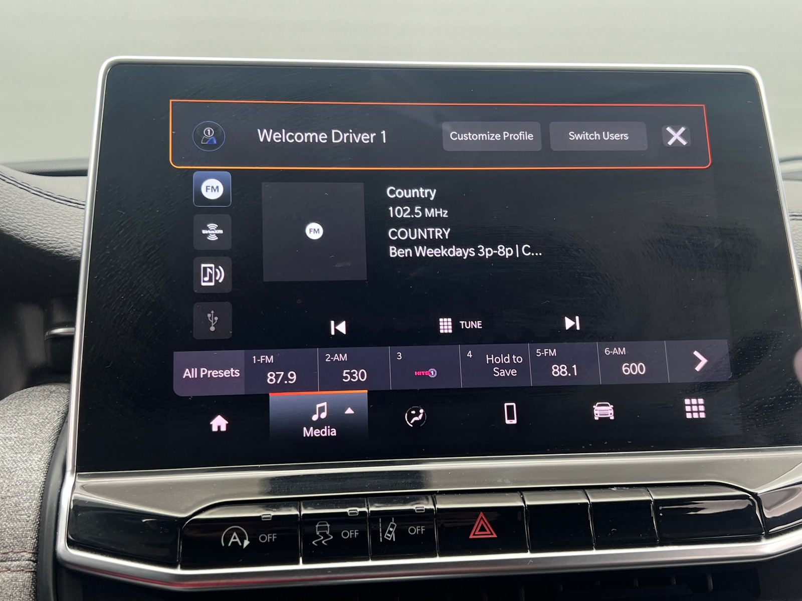 Thumbnail: 2023 Jeep Compass - 3