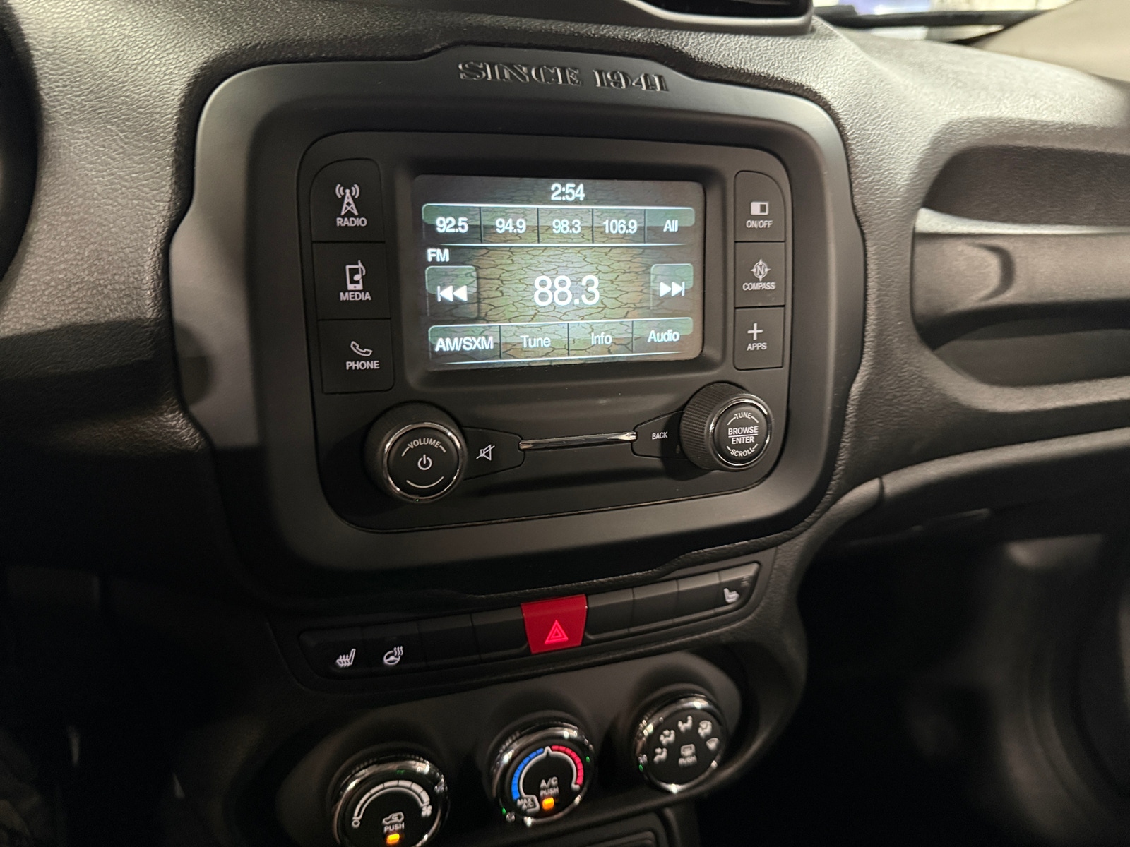 Thumbnail: 2017 Jeep Renegade - 4