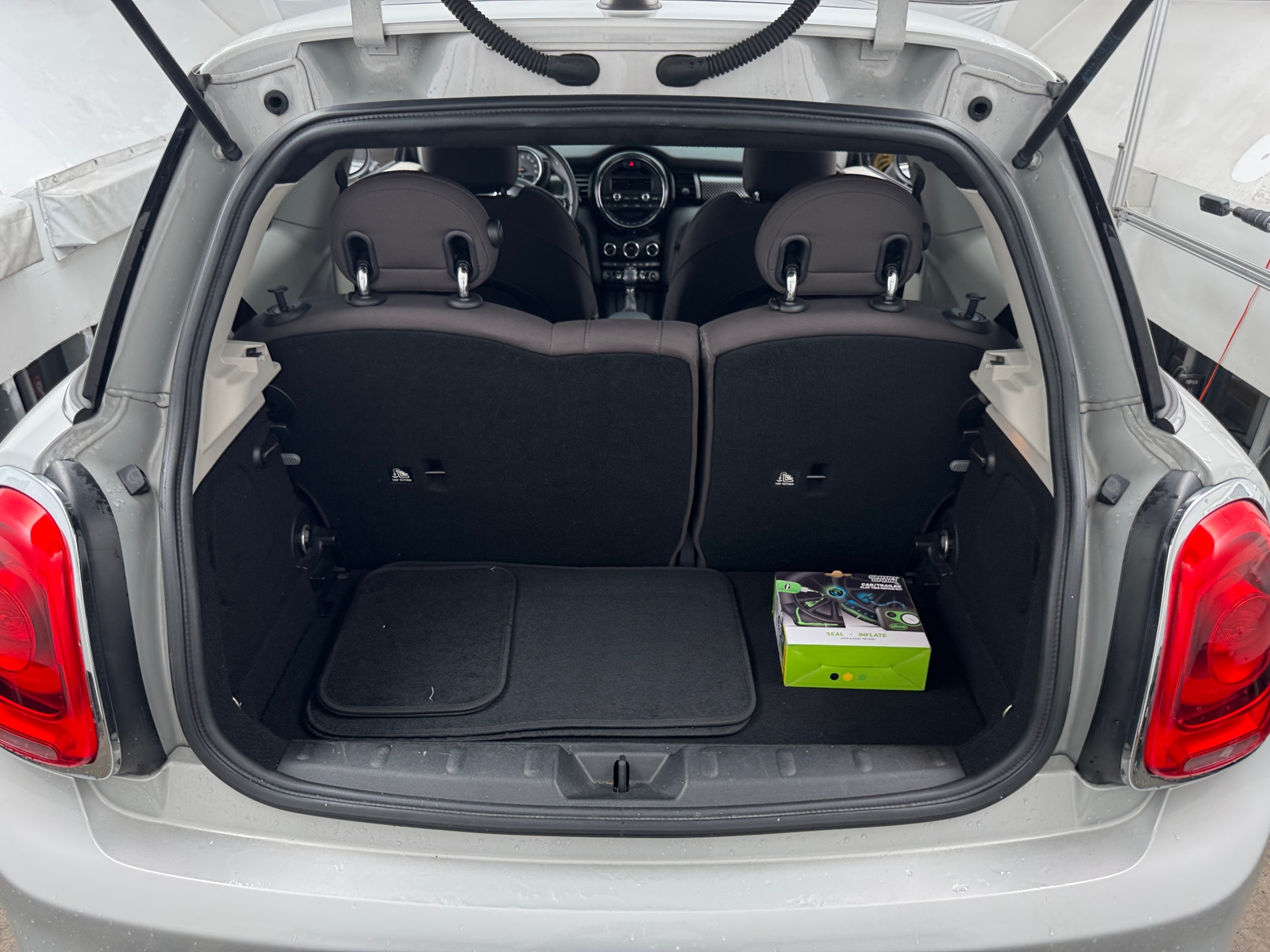 Thumbnail: 2015 MINI Cooper Hardtop - 6