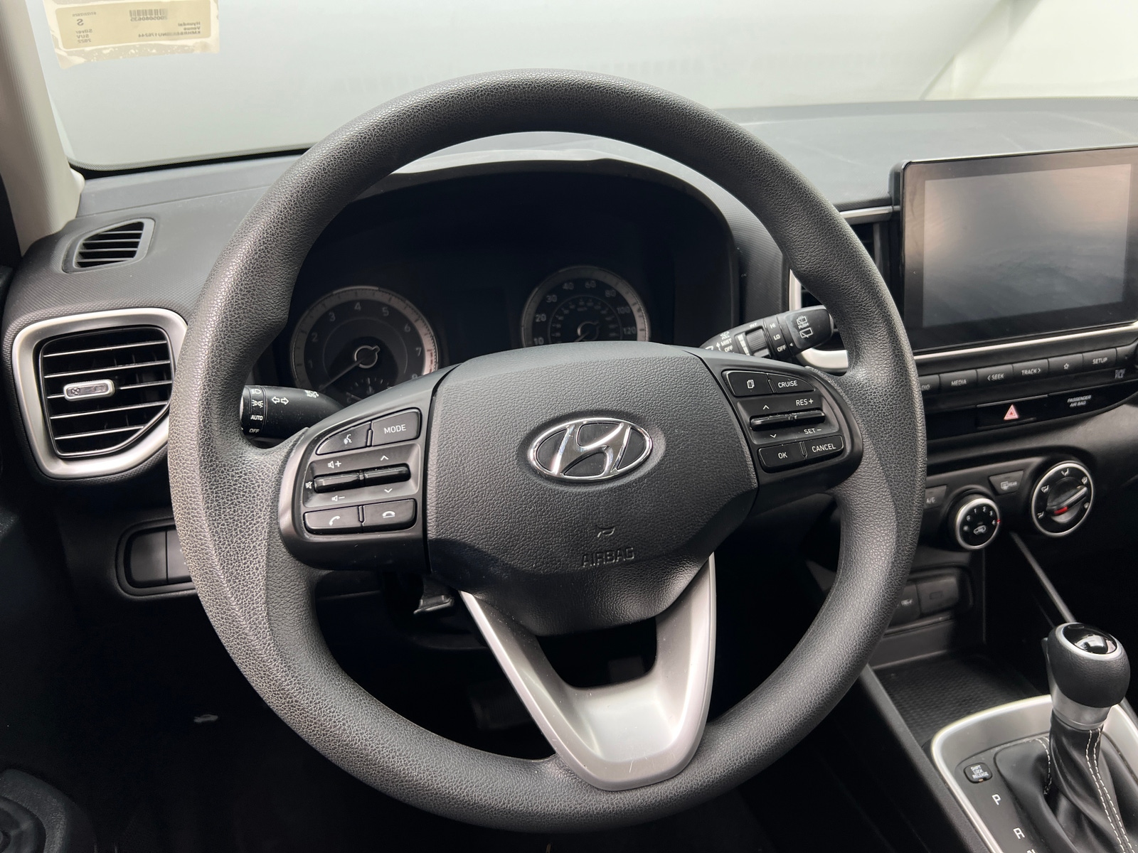 Thumbnail: 2022 Hyundai Venue - 5