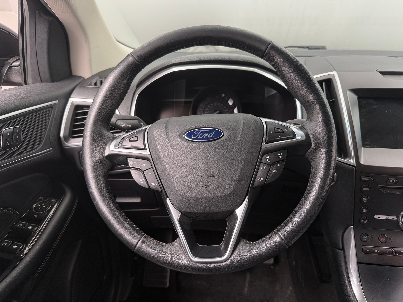 Thumbnail: 2017 Ford Edge - 4