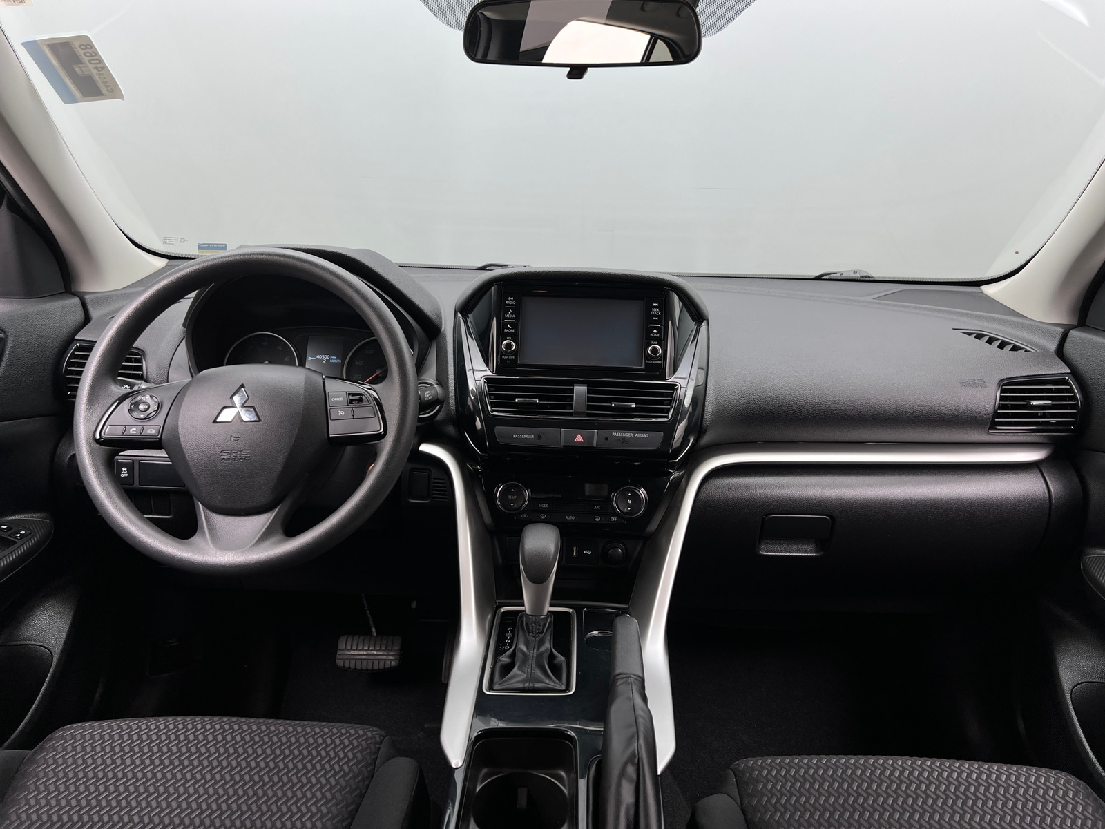 Thumbnail: 2022 Mitsubishi Eclipse Cross - 3
