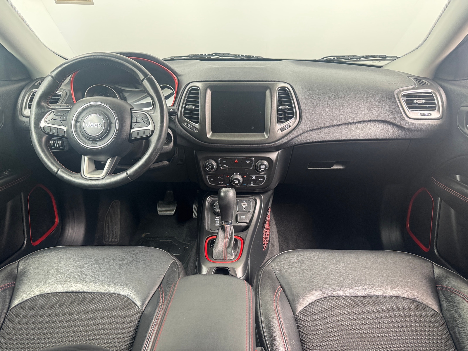 Thumbnail: 2018 Jeep Compass - 3