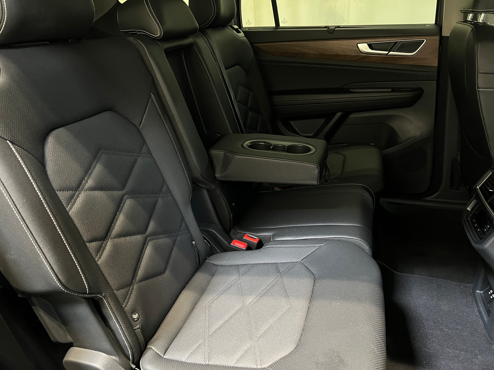 Thumbnail: 2026 Volkswagen Atlas - 5