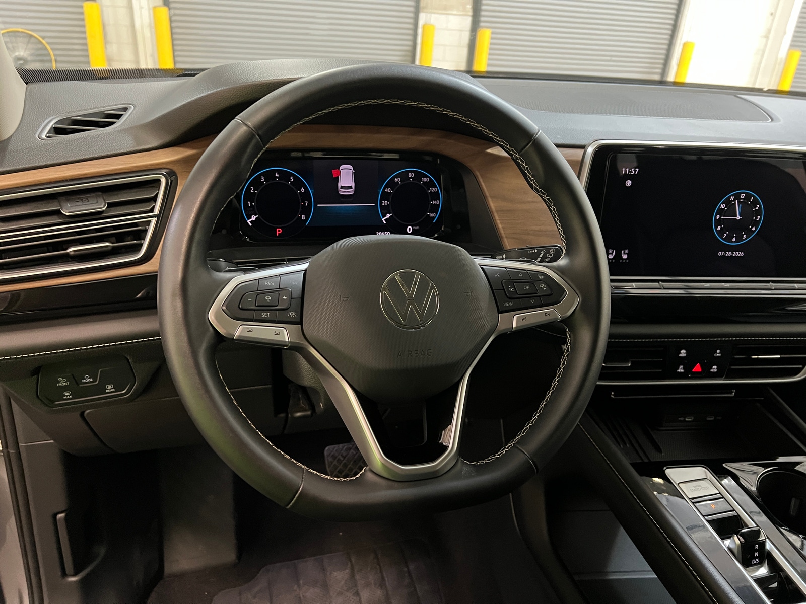 Thumbnail: 2026 Volkswagen Atlas - 4