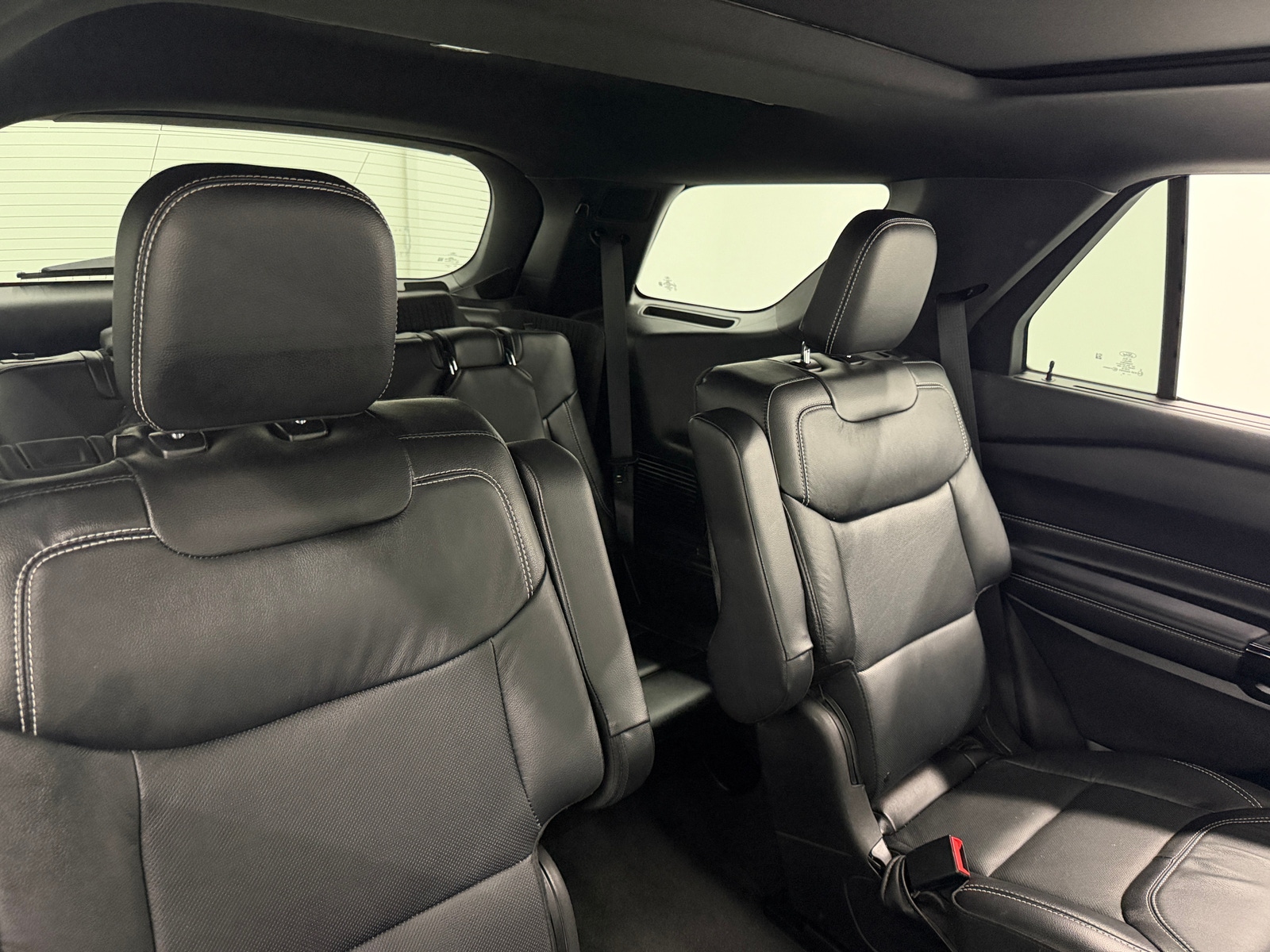 Thumbnail: 2022 Ford Explorer - 5