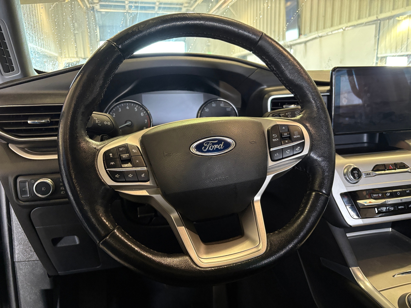 Thumbnail: 2021 Ford Explorer - 4