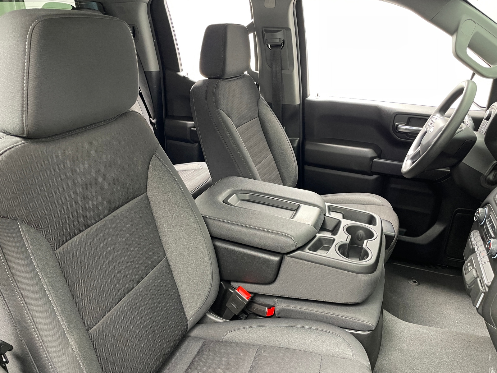Thumbnail: 2024 Chevrolet Silverado 1500 - 2