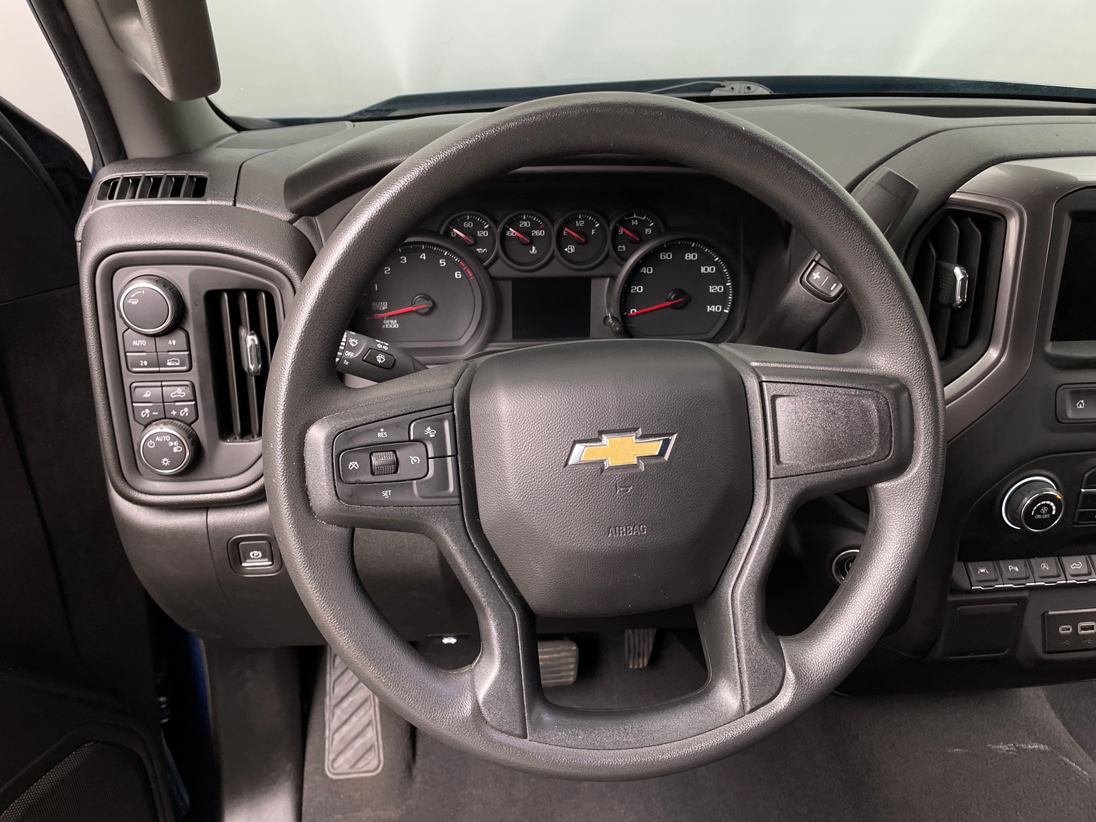 Thumbnail: 2024 Chevrolet Silverado 1500 - 5