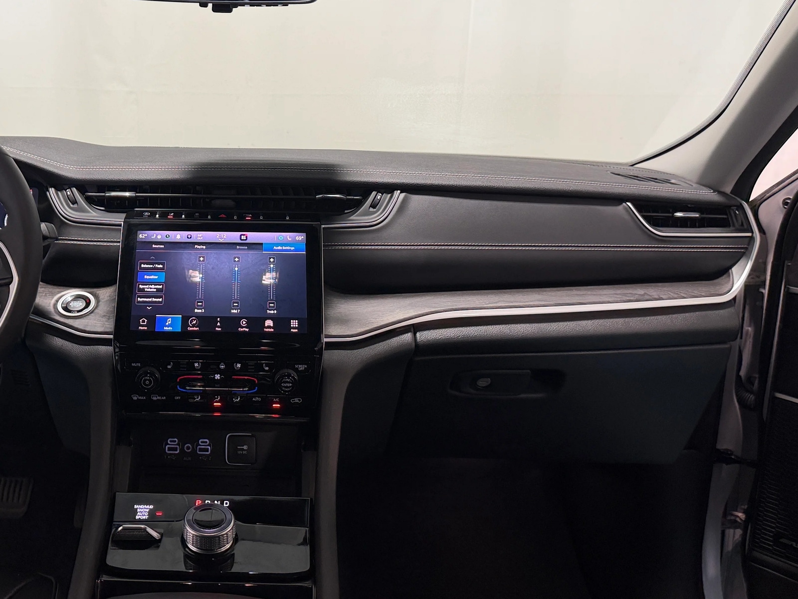 Thumbnail: 2023 Jeep Grand Cherokee - 2