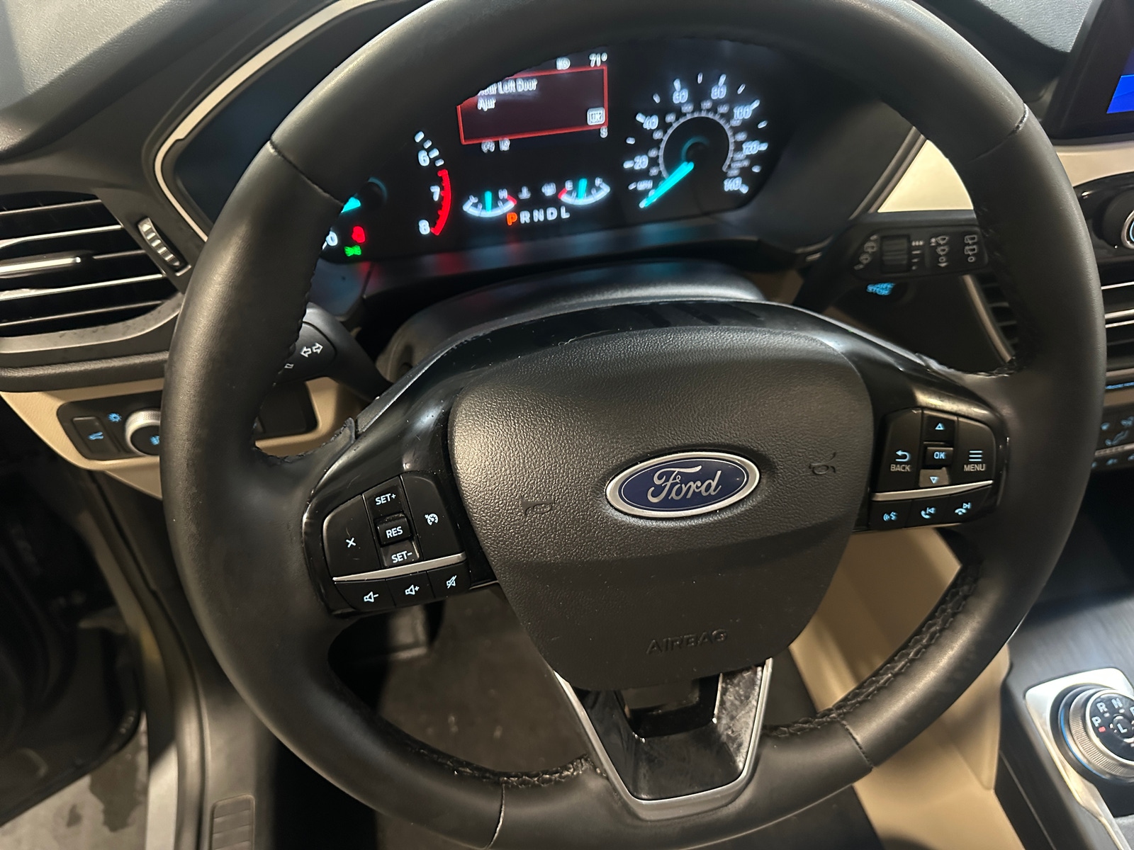 Thumbnail: 2022 Ford Escape - 4
