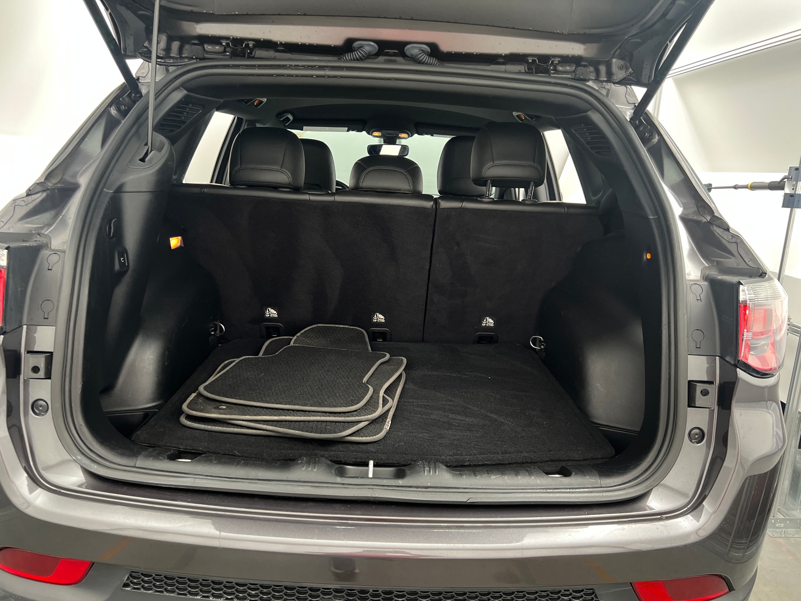 Thumbnail: 2021 Jeep Compass - 6