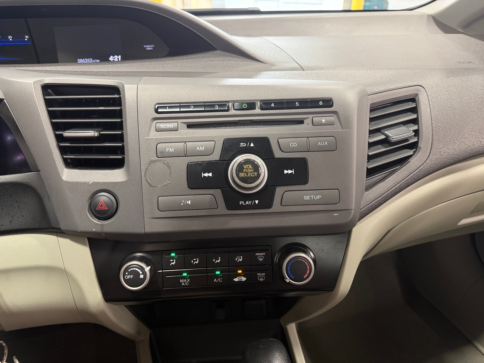 Thumbnail: 2012 Honda Civic - 4