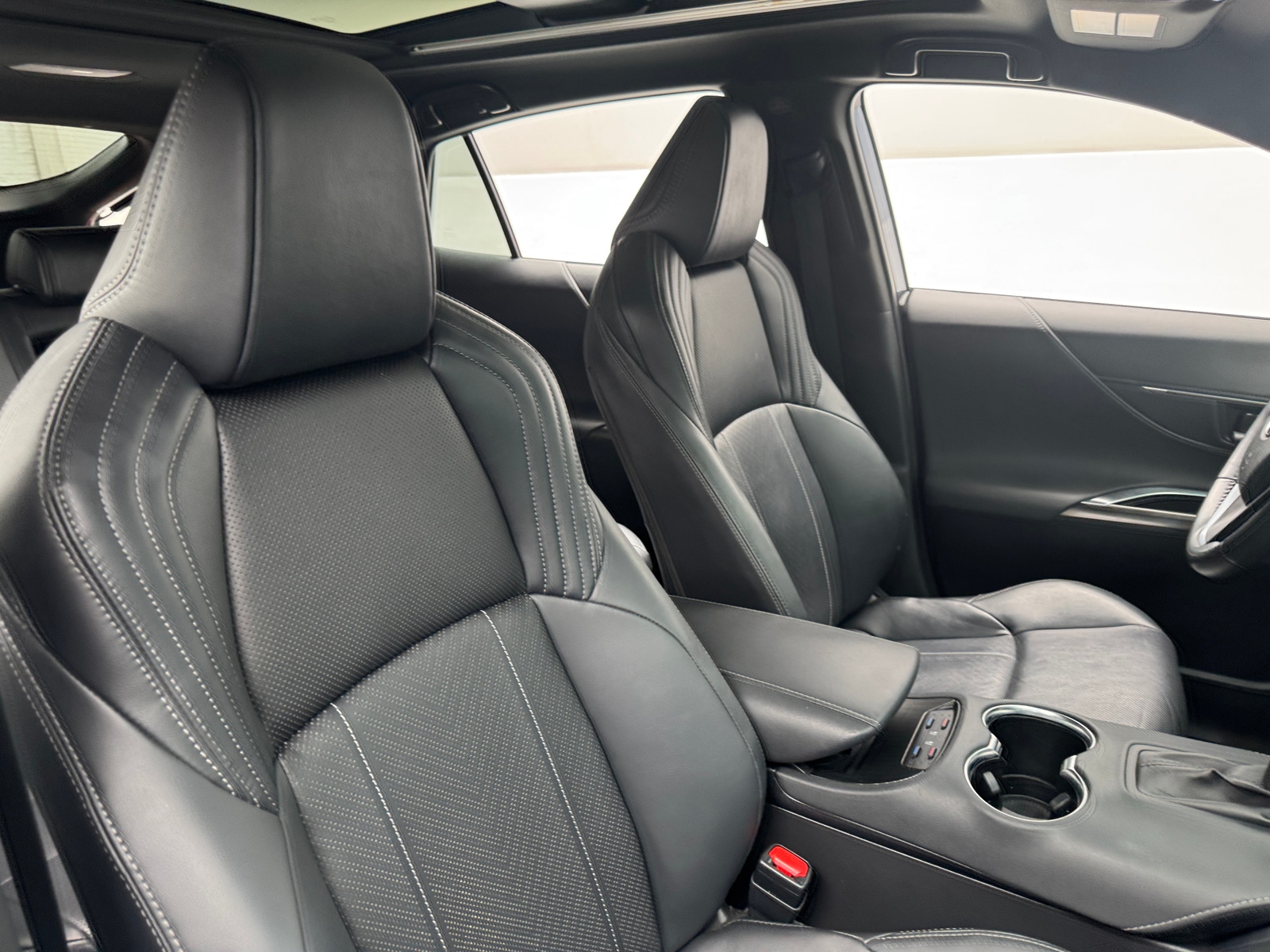 Thumbnail: 2021 Toyota Venza - 2