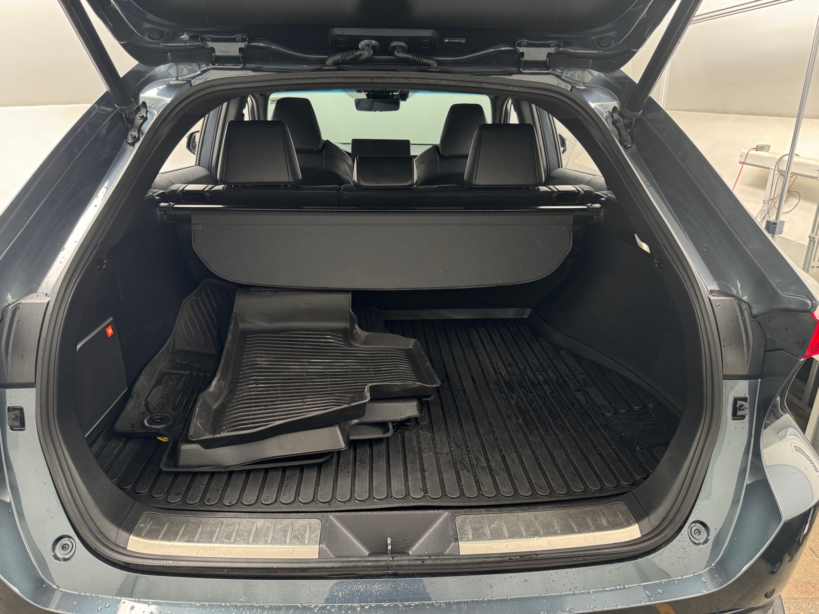 Thumbnail: 2021 Toyota Venza - 7