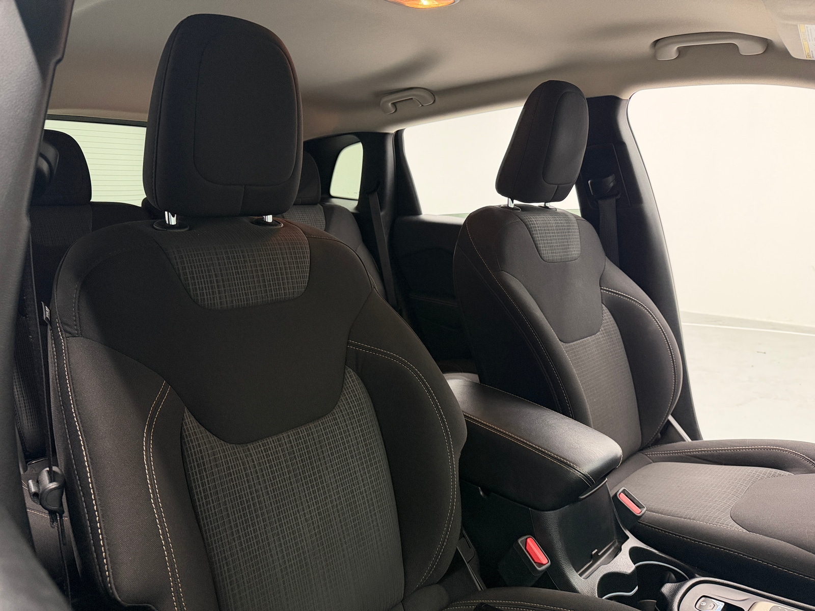 Thumbnail: 2016 Jeep Cherokee - 2