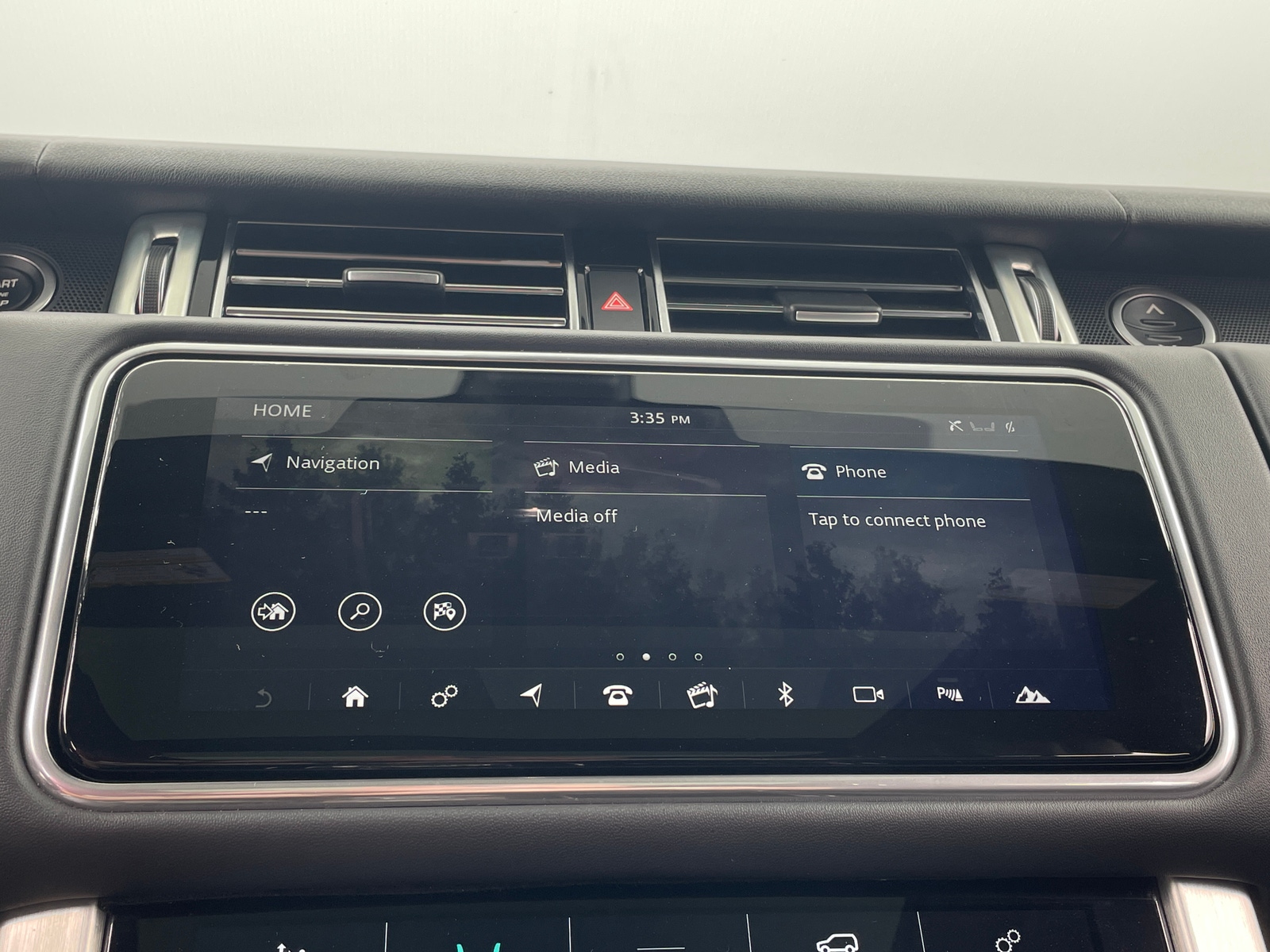 Thumbnail: 2021 Land Rover Range Rover - 3