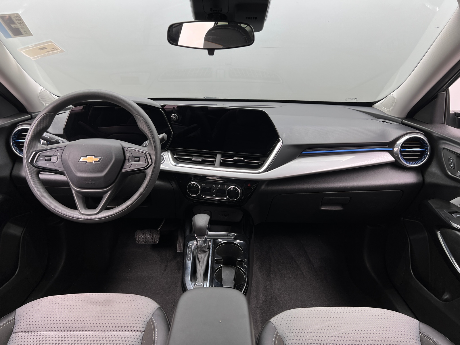 Thumbnail: 2025 Chevrolet Trax - 2