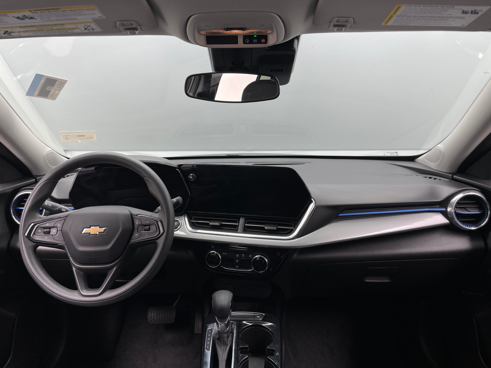 Thumbnail: 2025 Chevrolet Trax - 2