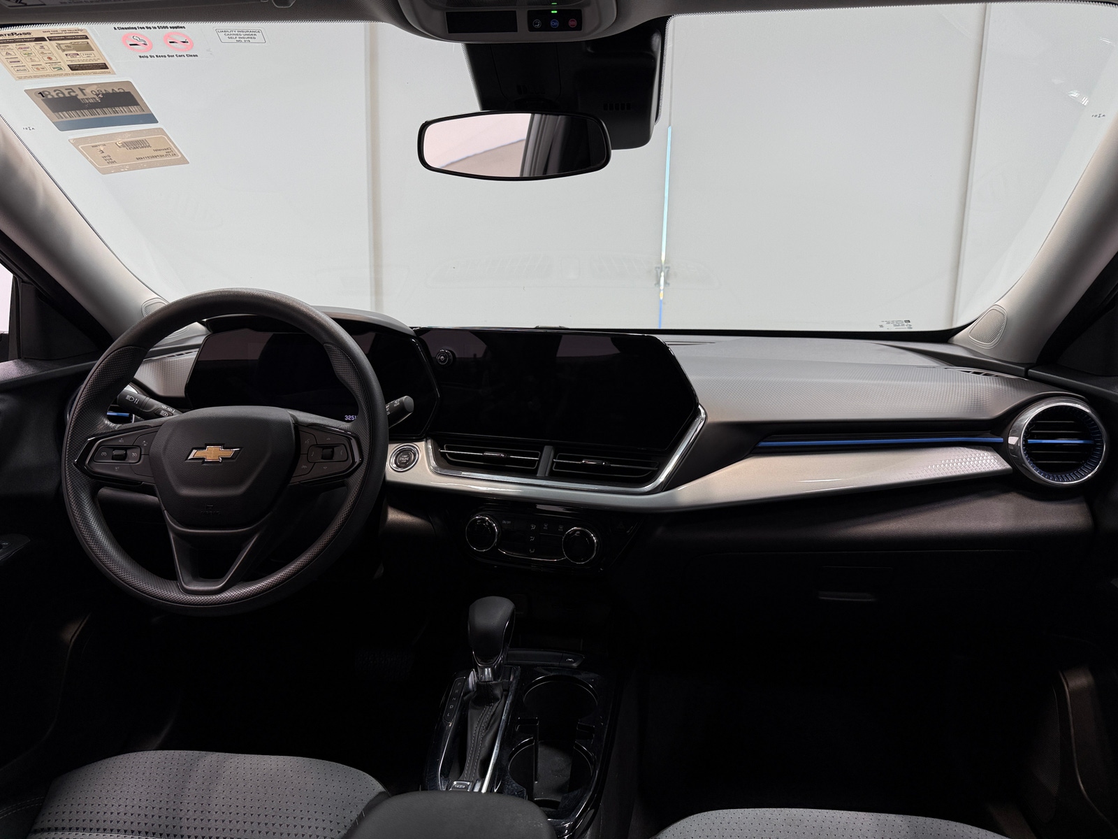 Thumbnail: 2025 Chevrolet Trax - 2