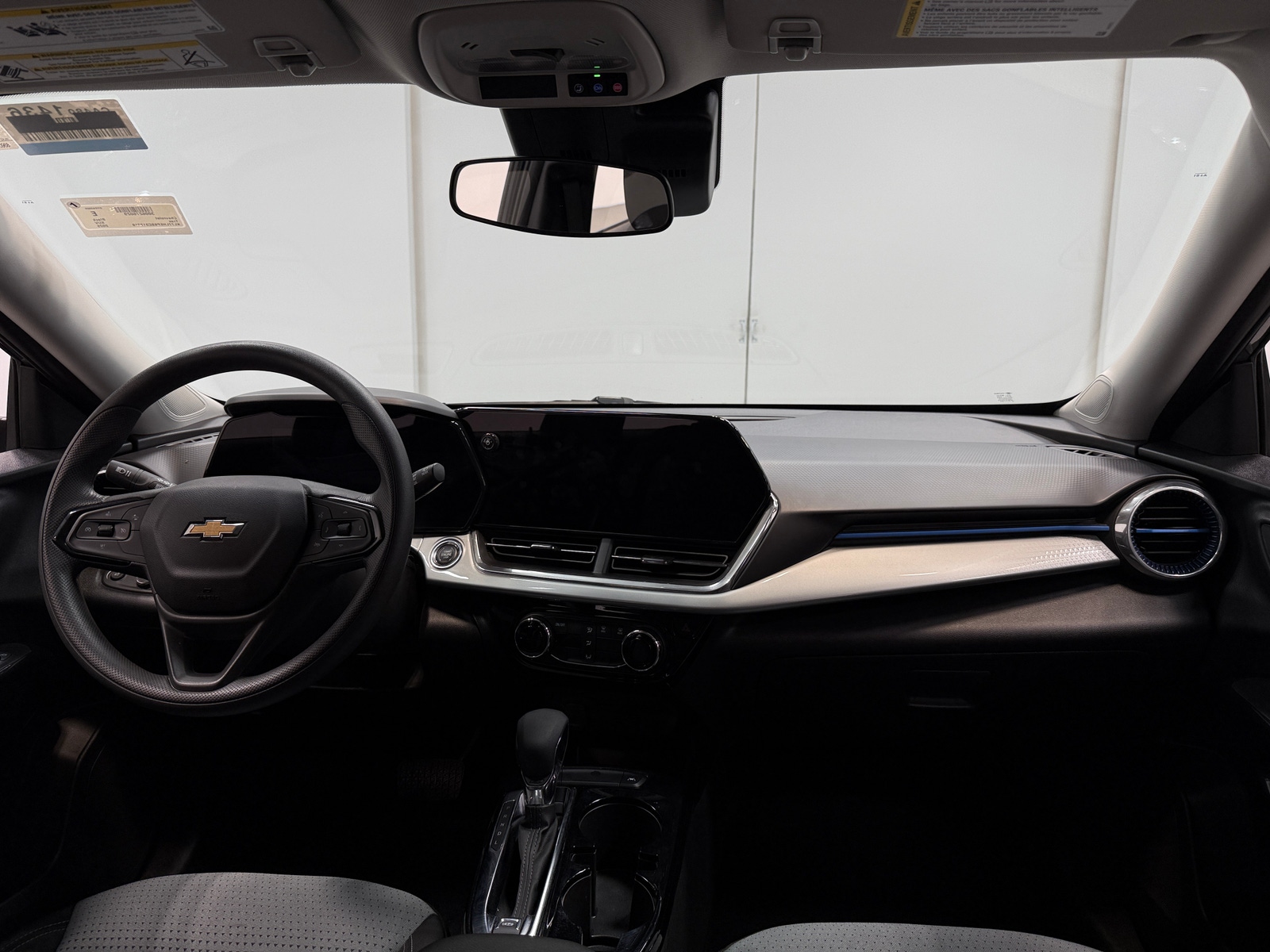 Thumbnail: 2025 Chevrolet Trax - 2