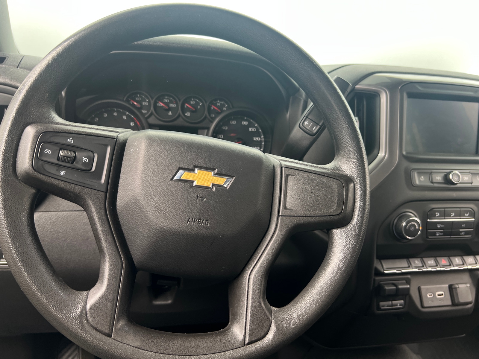 Thumbnail: 2021 Chevrolet Silverado 1500 - 5