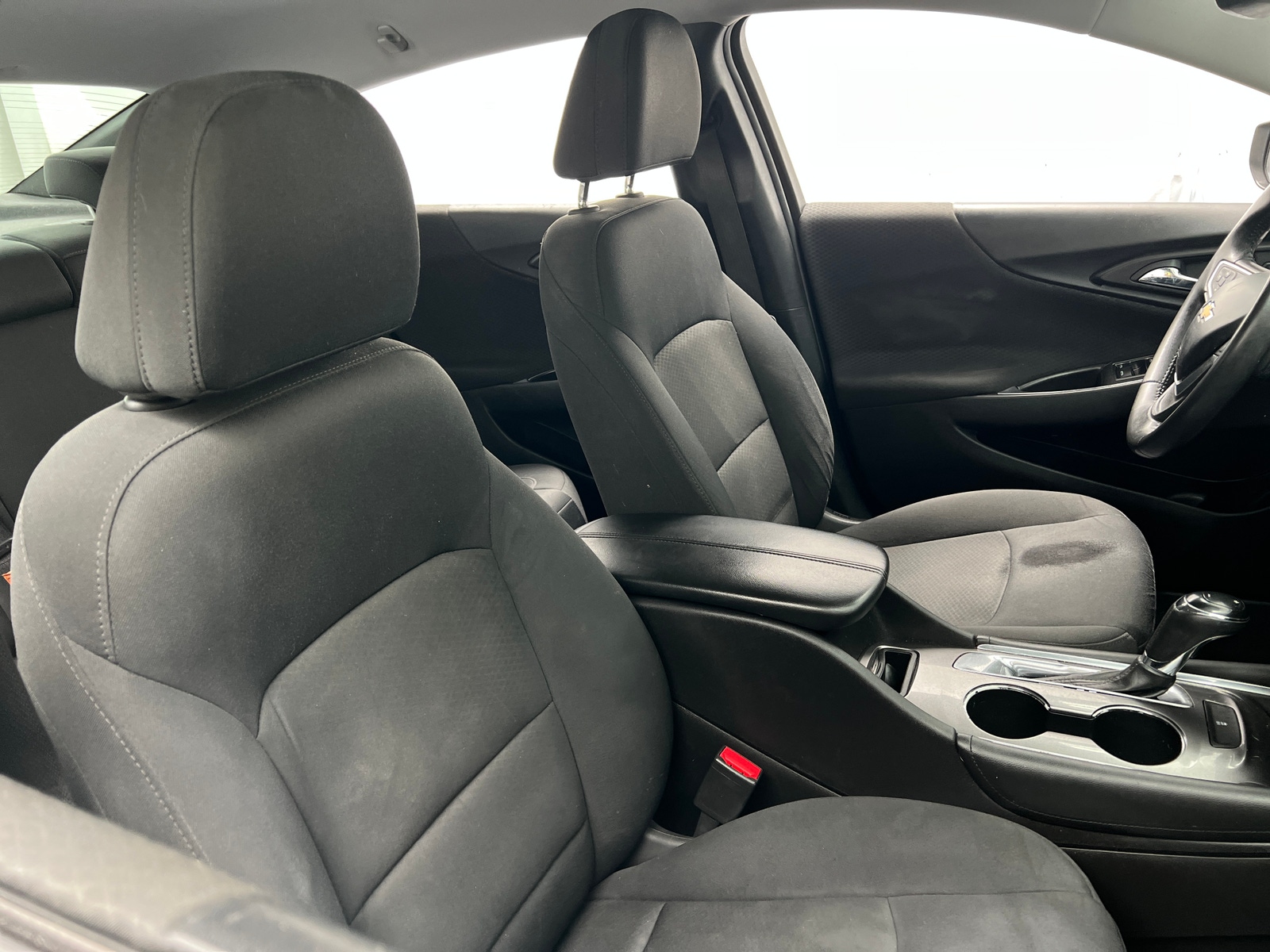 Thumbnail: 2016 Chevrolet Malibu - 2