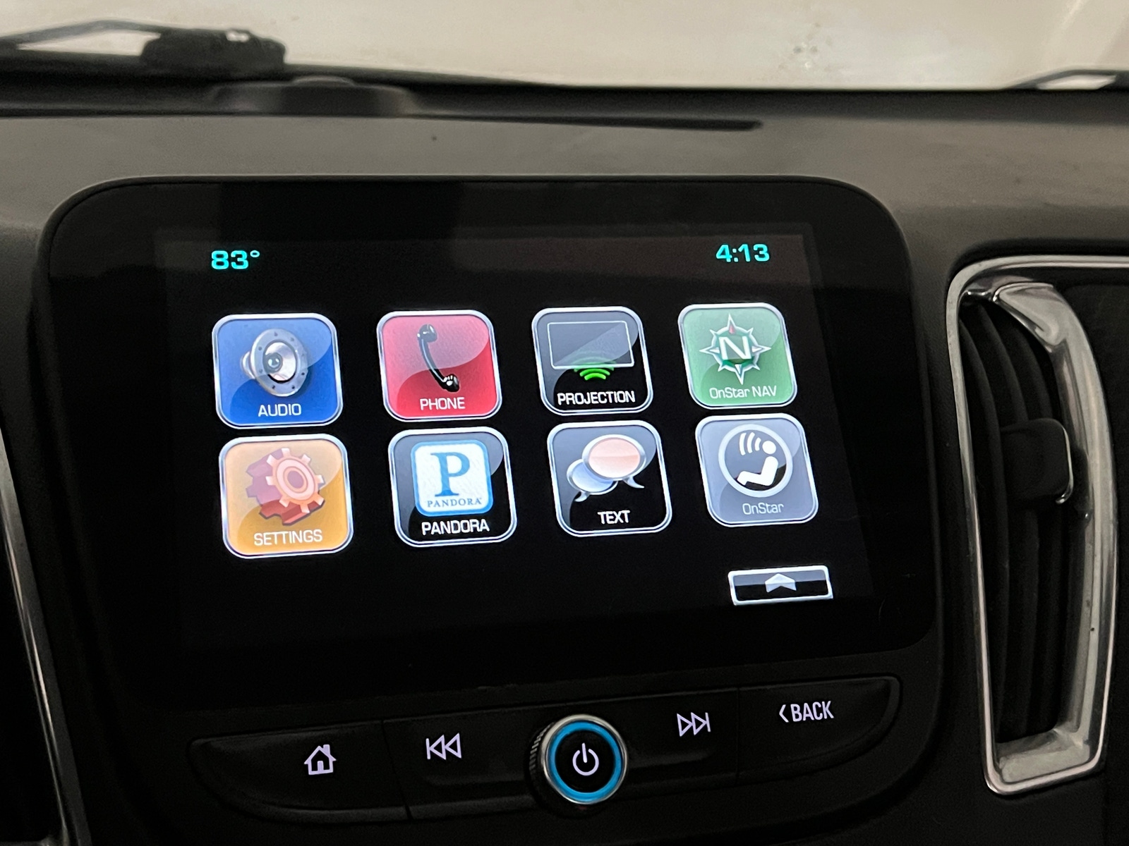 Thumbnail: 2016 Chevrolet Malibu - 4