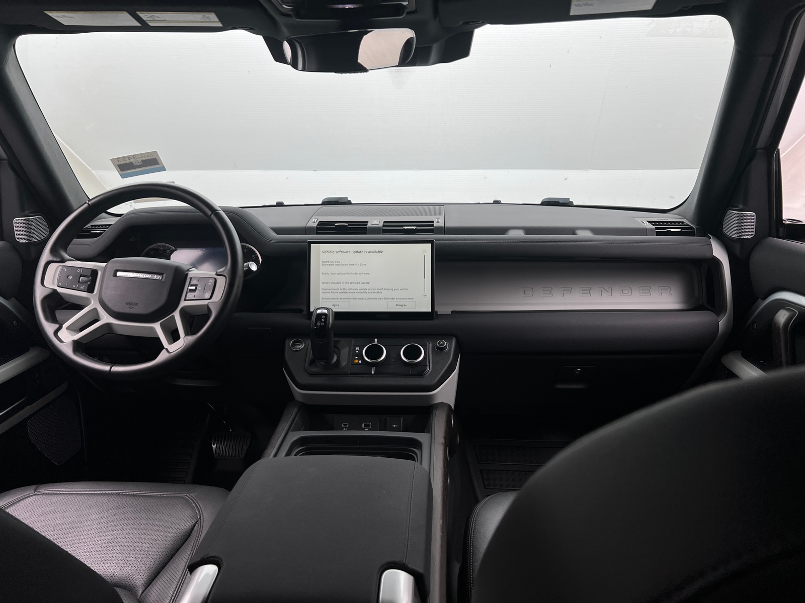 Thumbnail: 2023 Land Rover Defender - 2