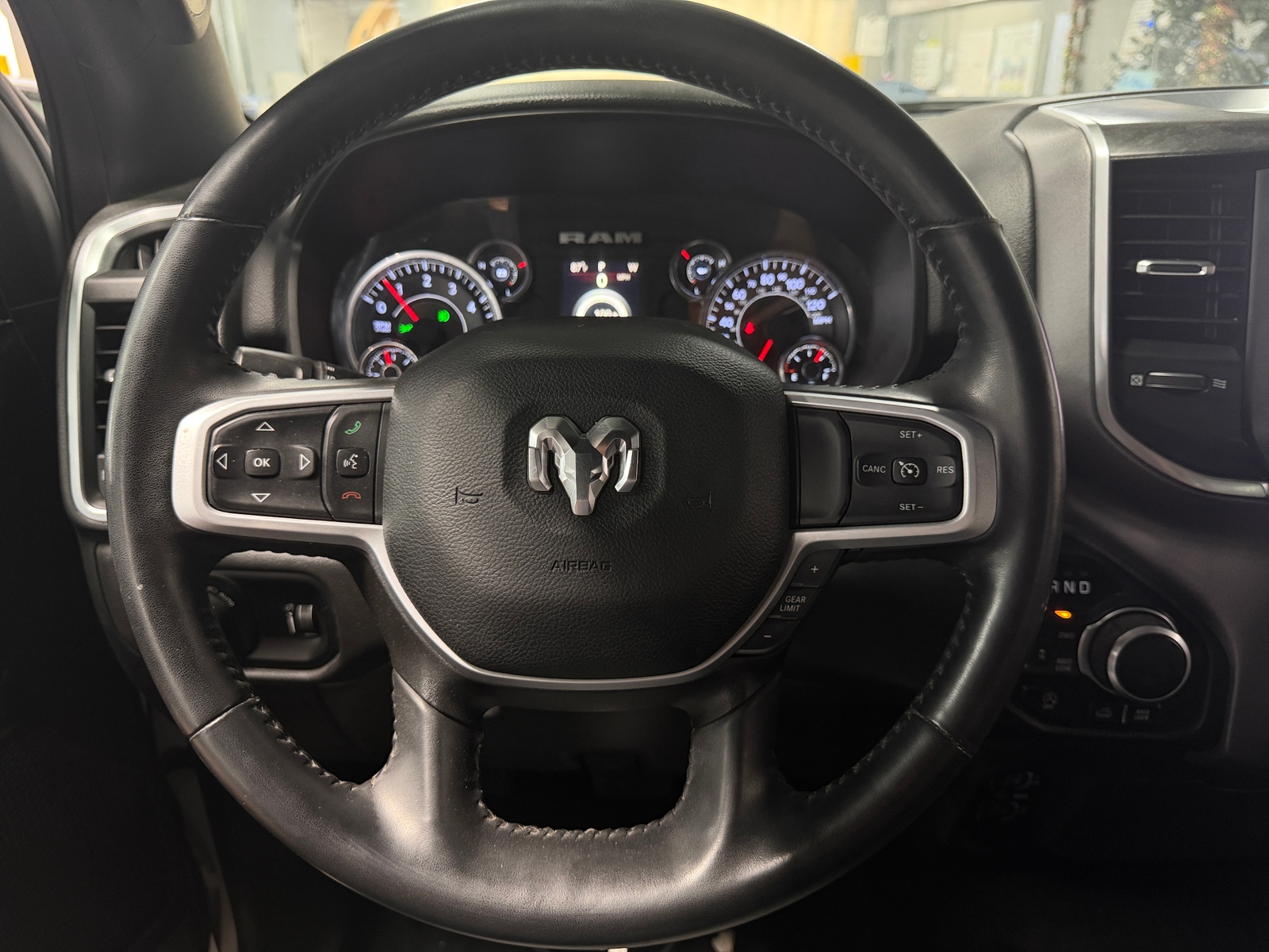 Thumbnail: 2024 RAM 1500 - 5