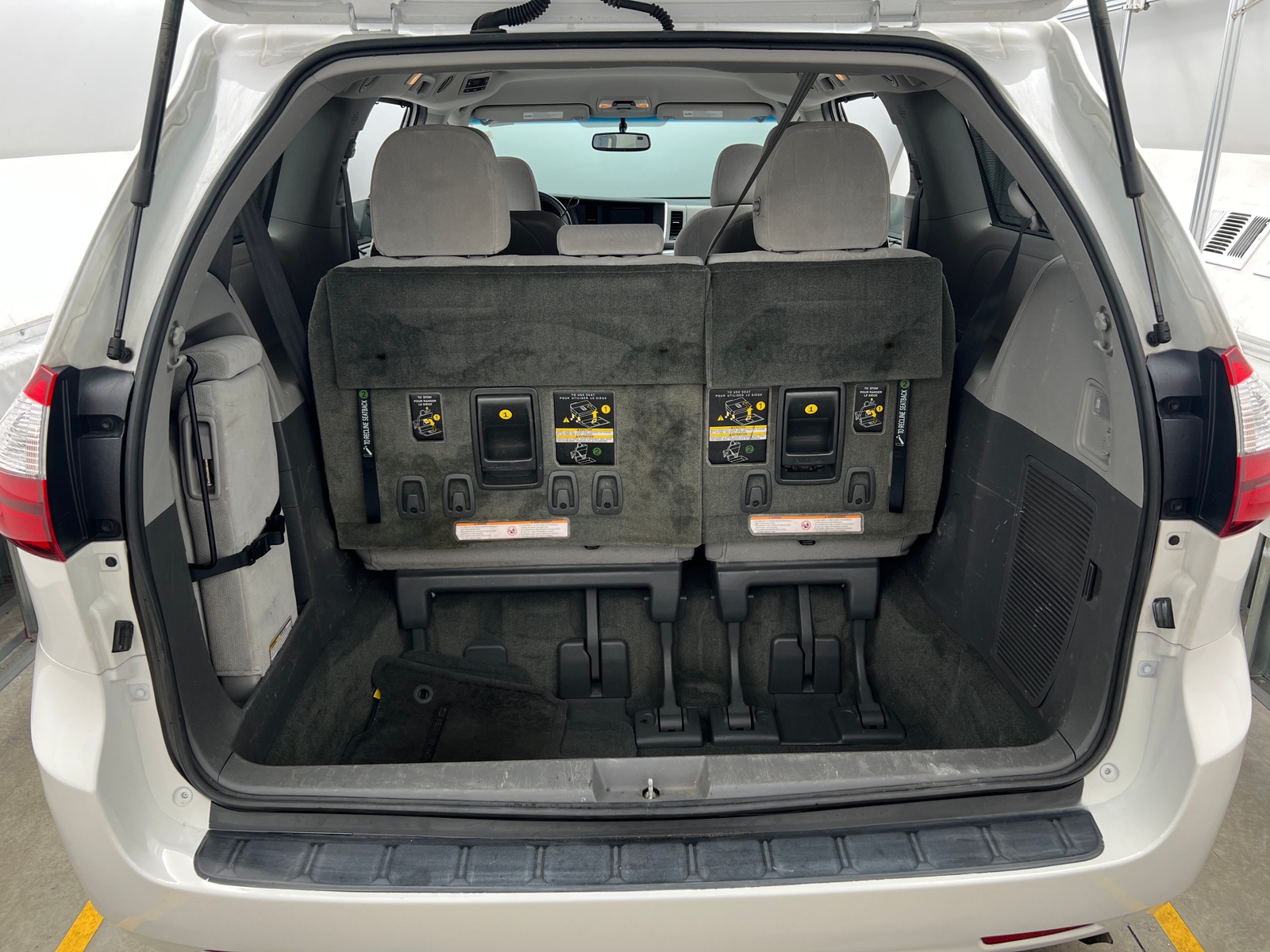 Thumbnail: 2015 Toyota Sienna - 7