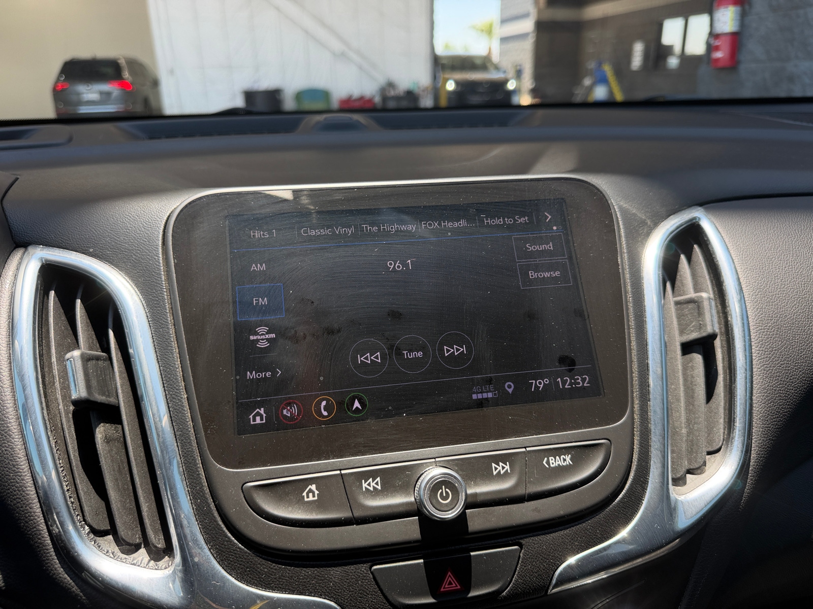 Thumbnail: 2020 Chevrolet Equinox - 3