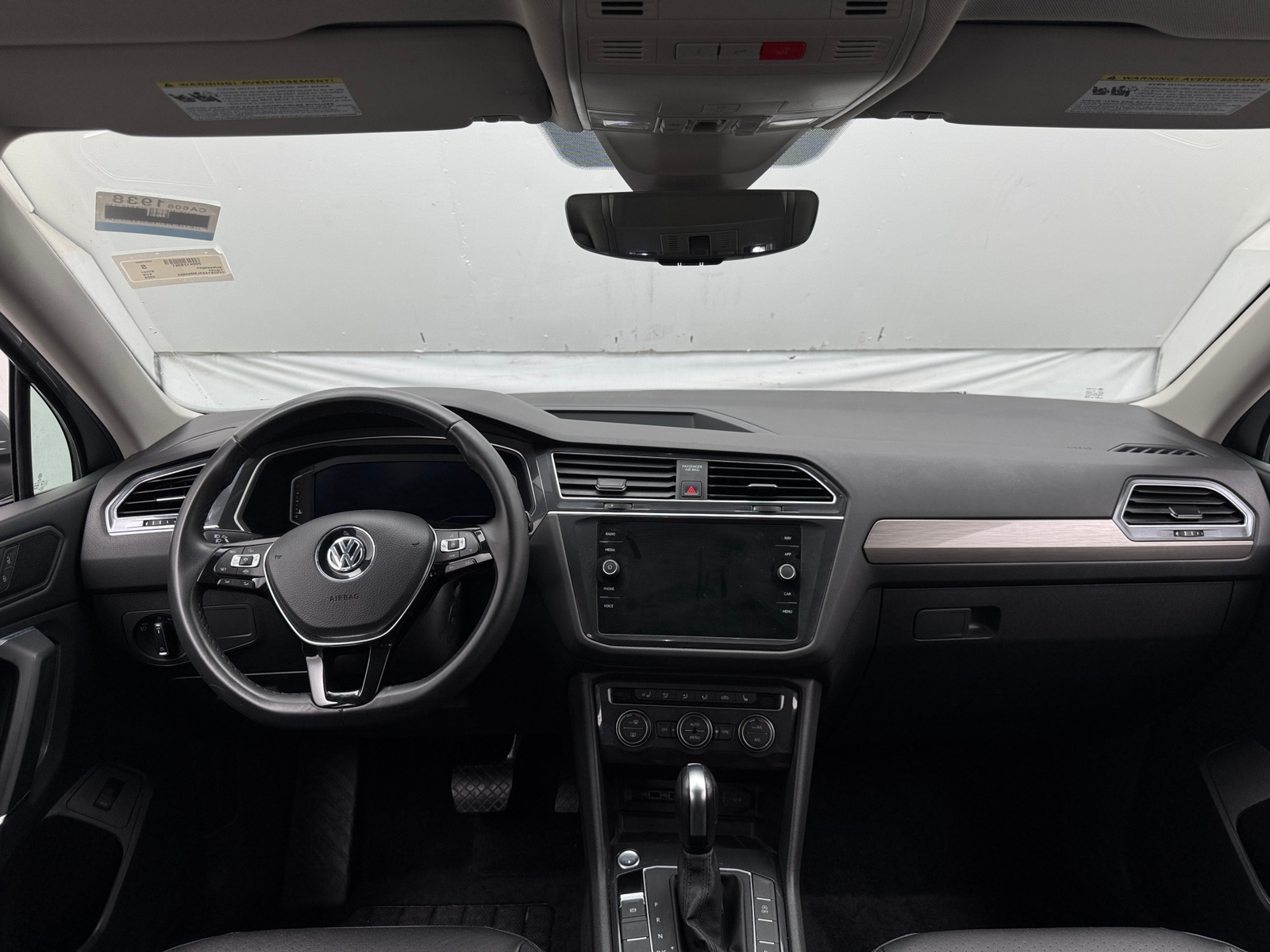 Thumbnail: 2020 Volkswagen Tiguan - 2