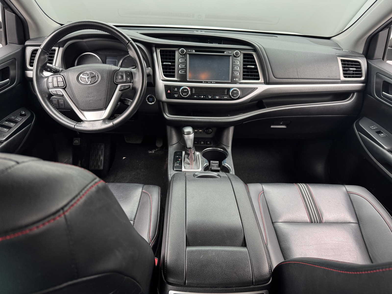 Thumbnail: 2019 Toyota Highlander - 2