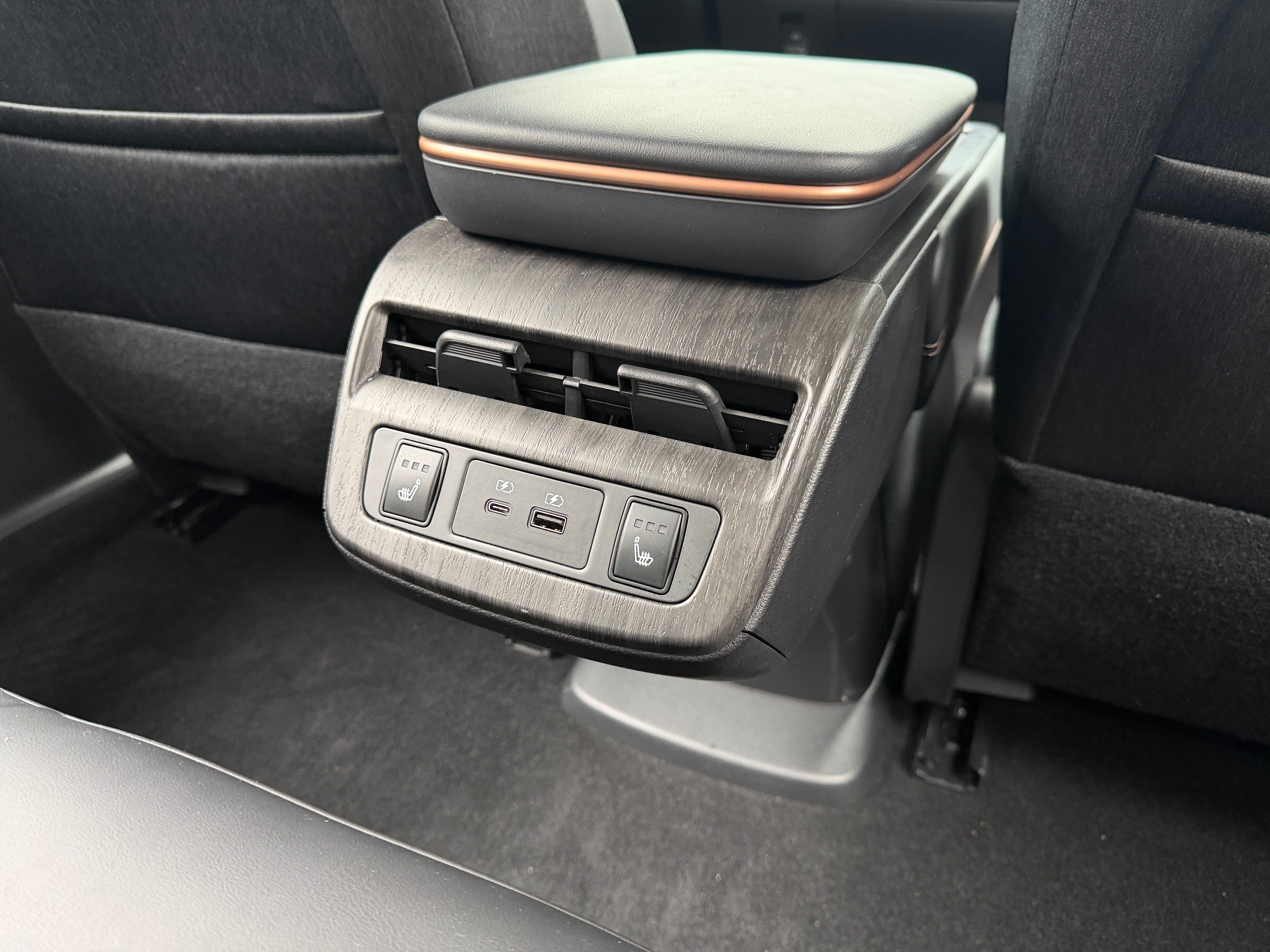 Used 2024 Nissan ARIYA Engage+ with VIN JN1DF0BB8RM731959 for sale in Pewaukee, WI