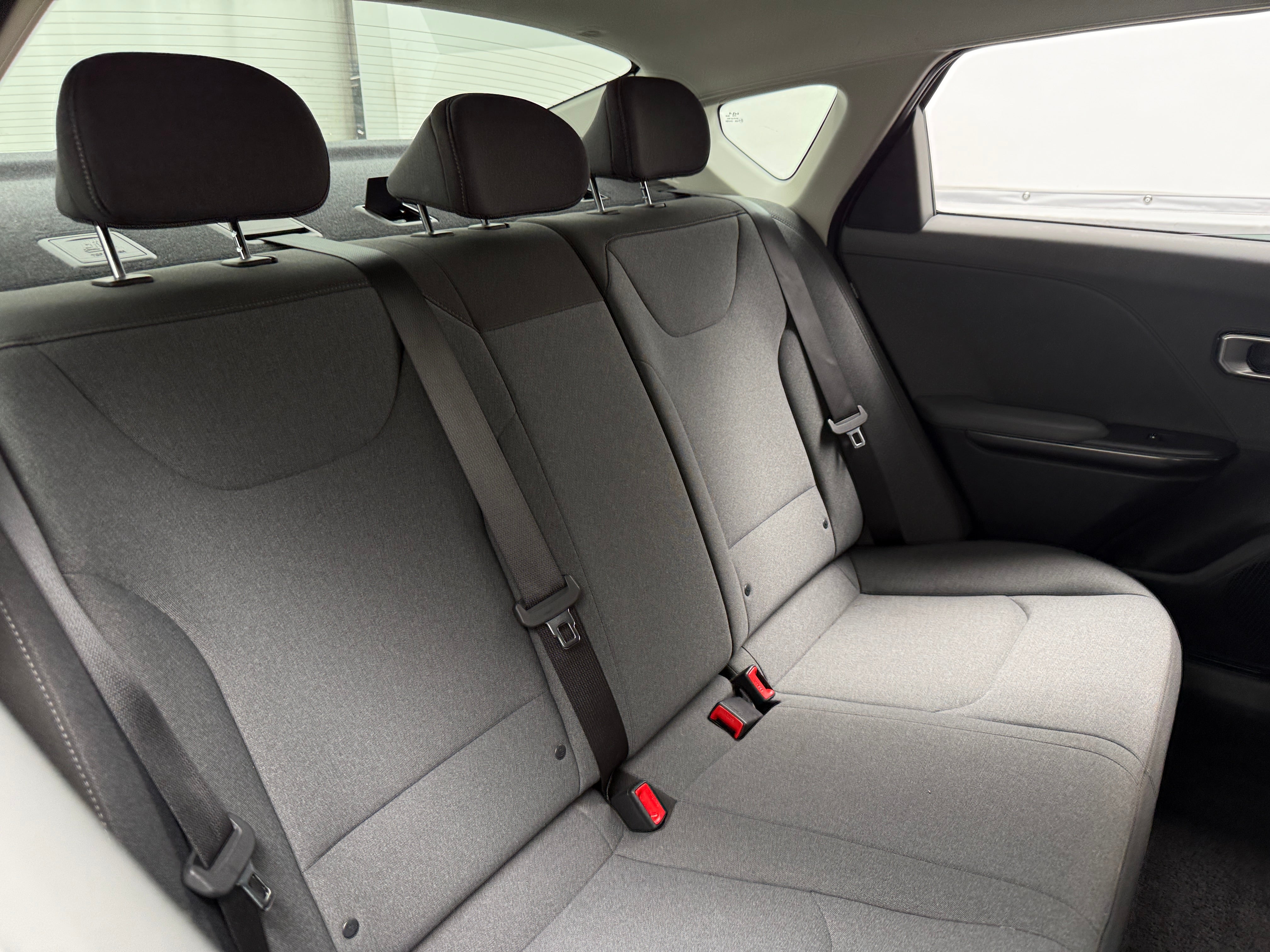 2025 Kia K4 LXS - Photo 3