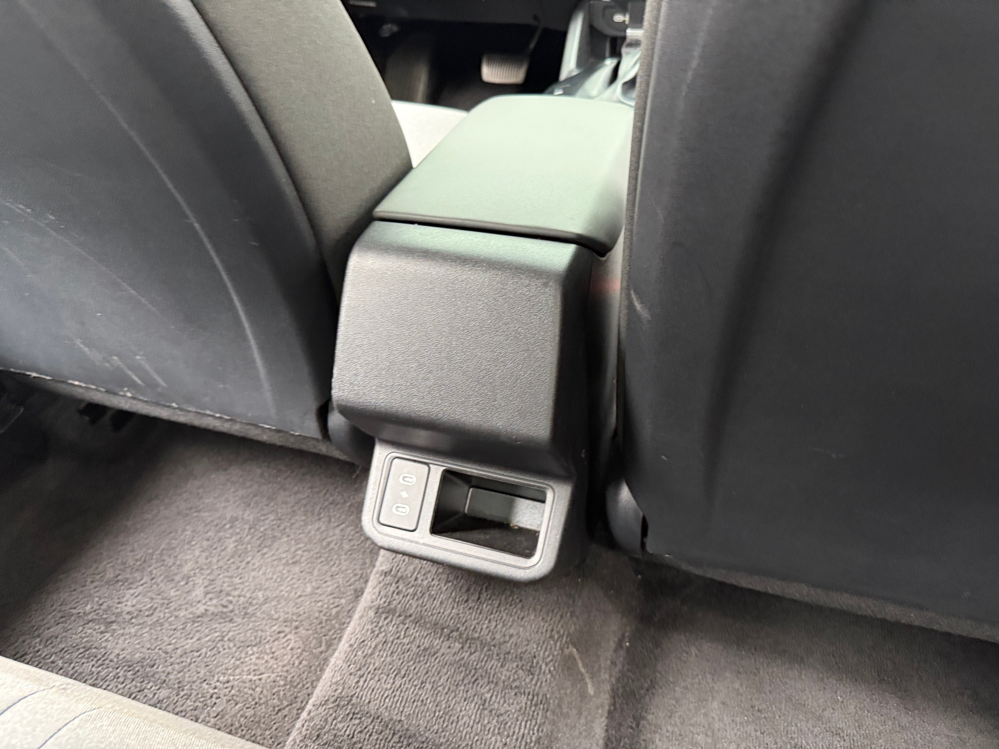 2025 Kia K4 LXS - Photo 2