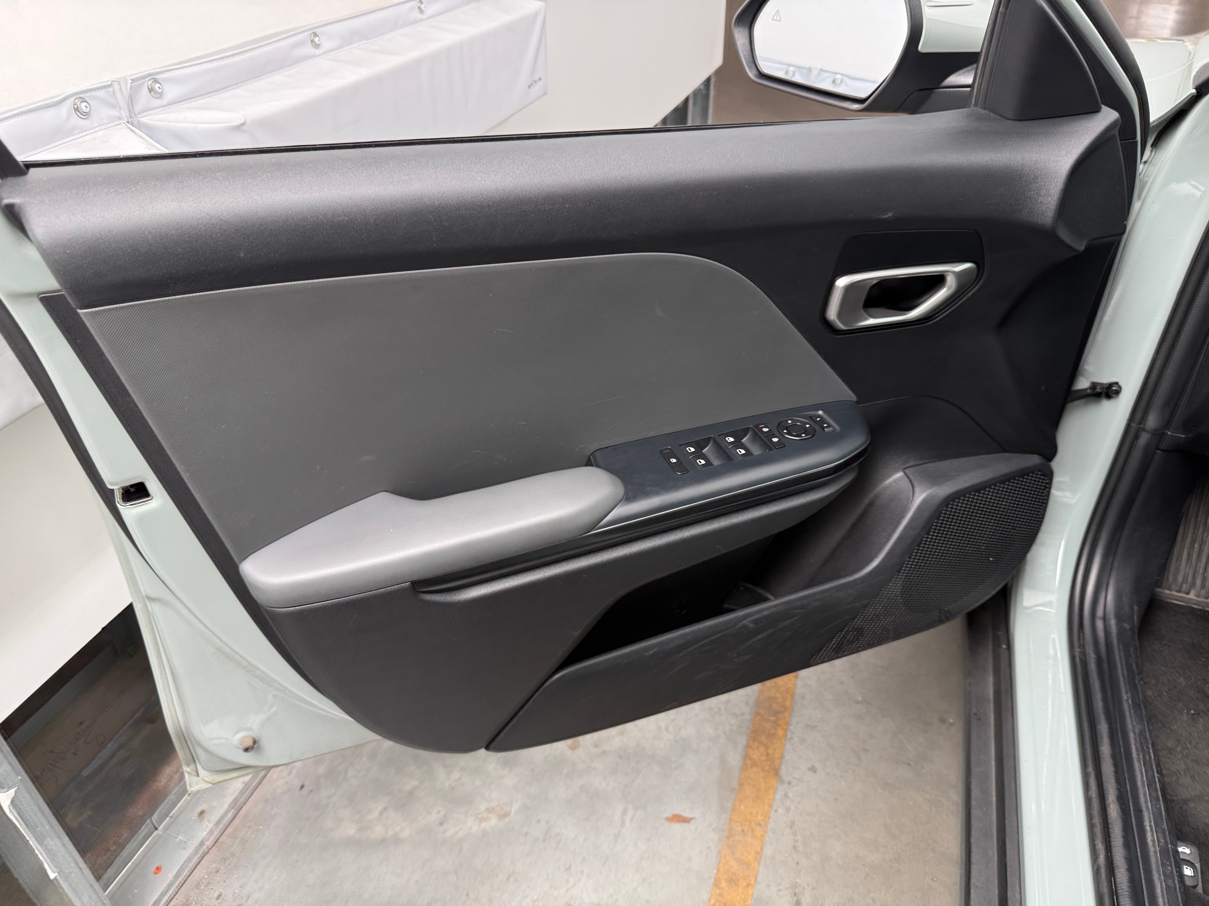 2025 Kia K4 LXS - Photo 10