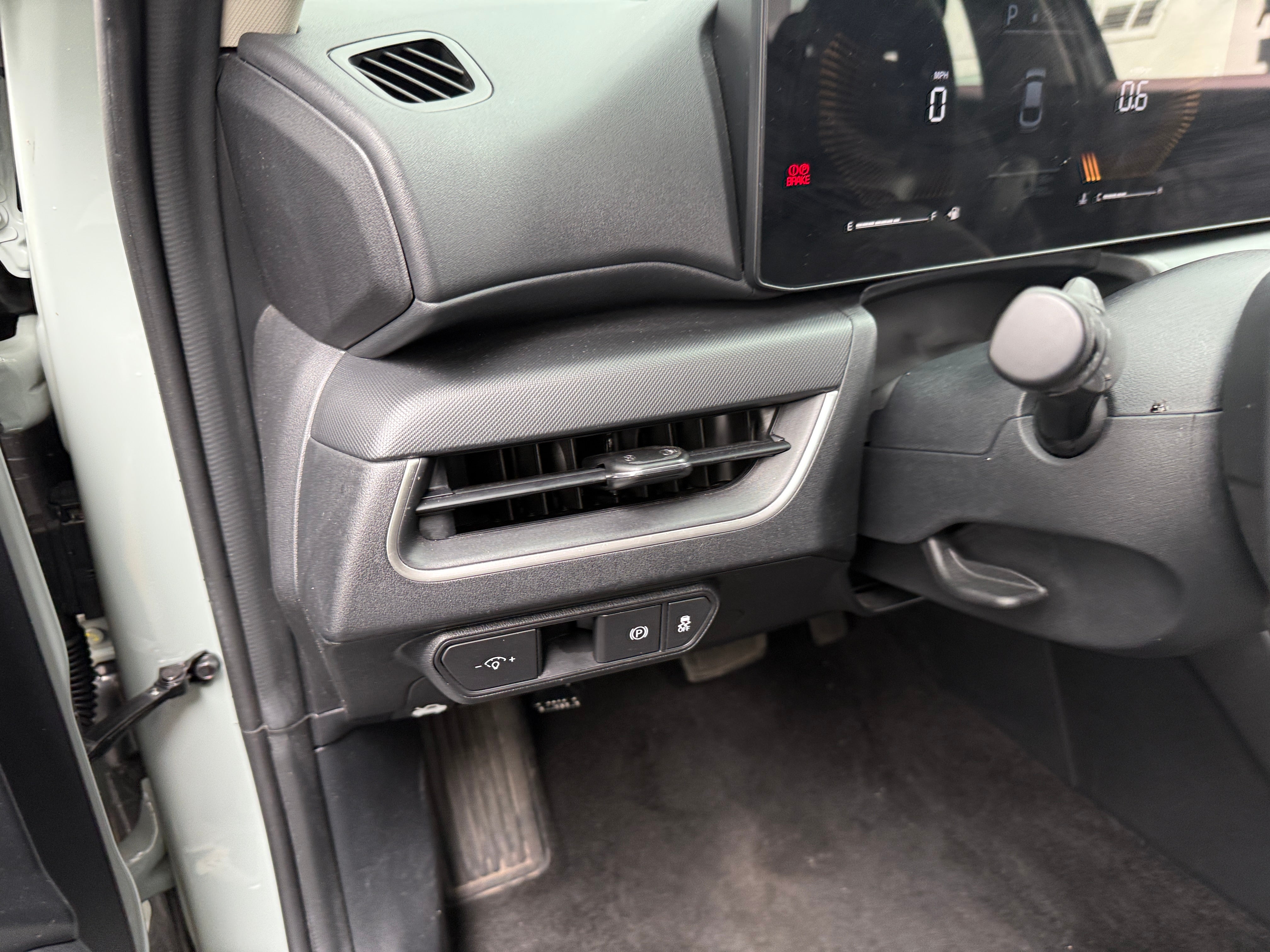 2025 Kia K4 LXS - Photo 4