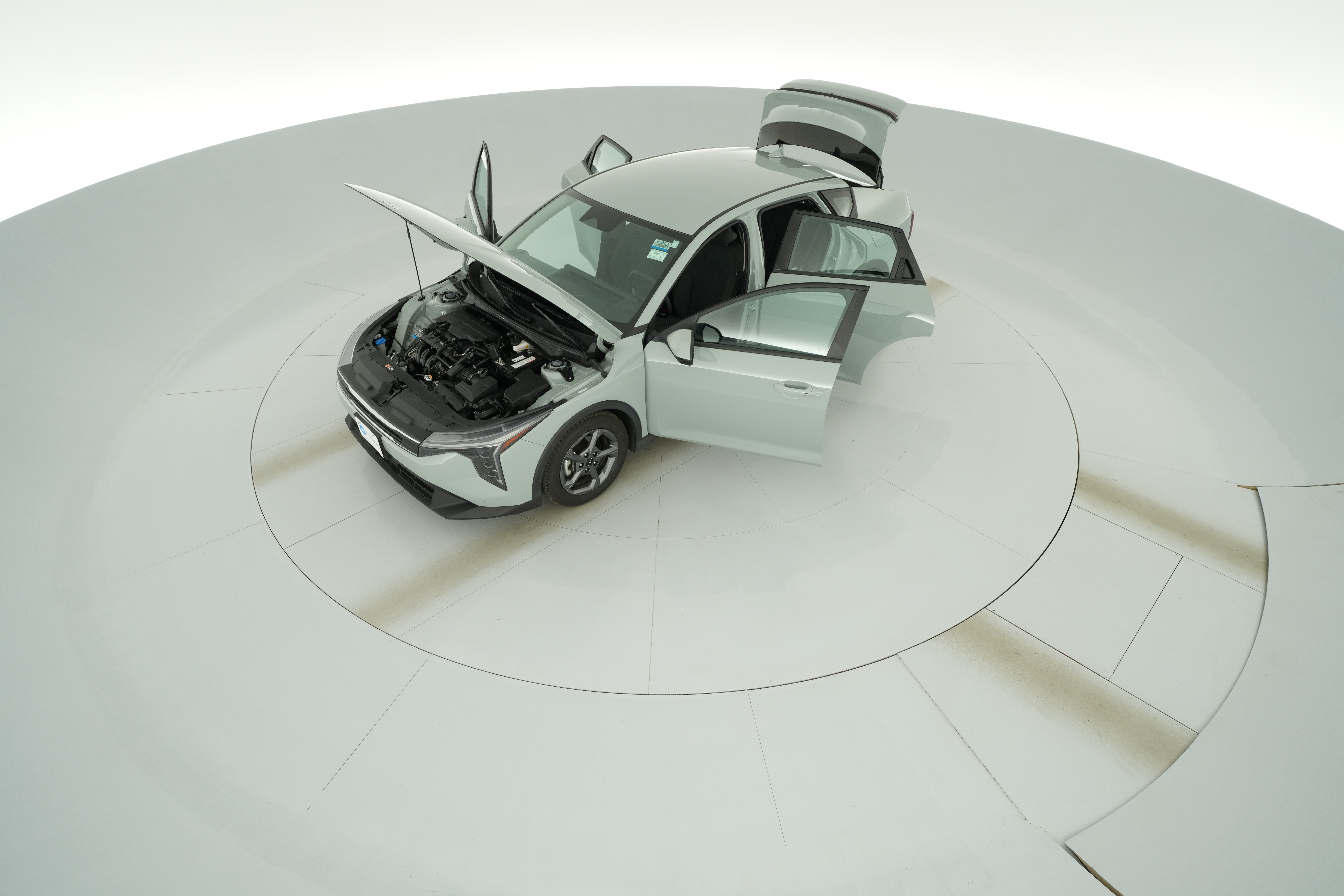 2025 Kia K4 LXS - Photo 39